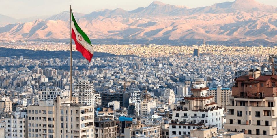 بررسی قیمت آپارتمان در نیاوران سال 1404