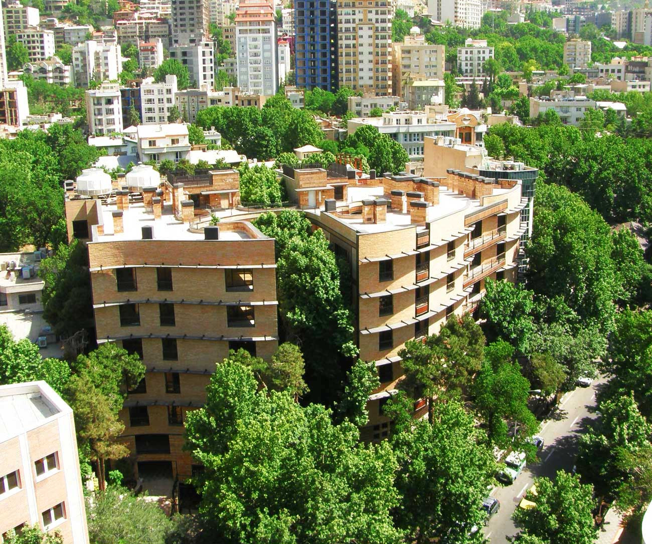 خرید و فروش آپارتمان شمال تهران به ویژه بلوار اندرزگو چگونه است؟