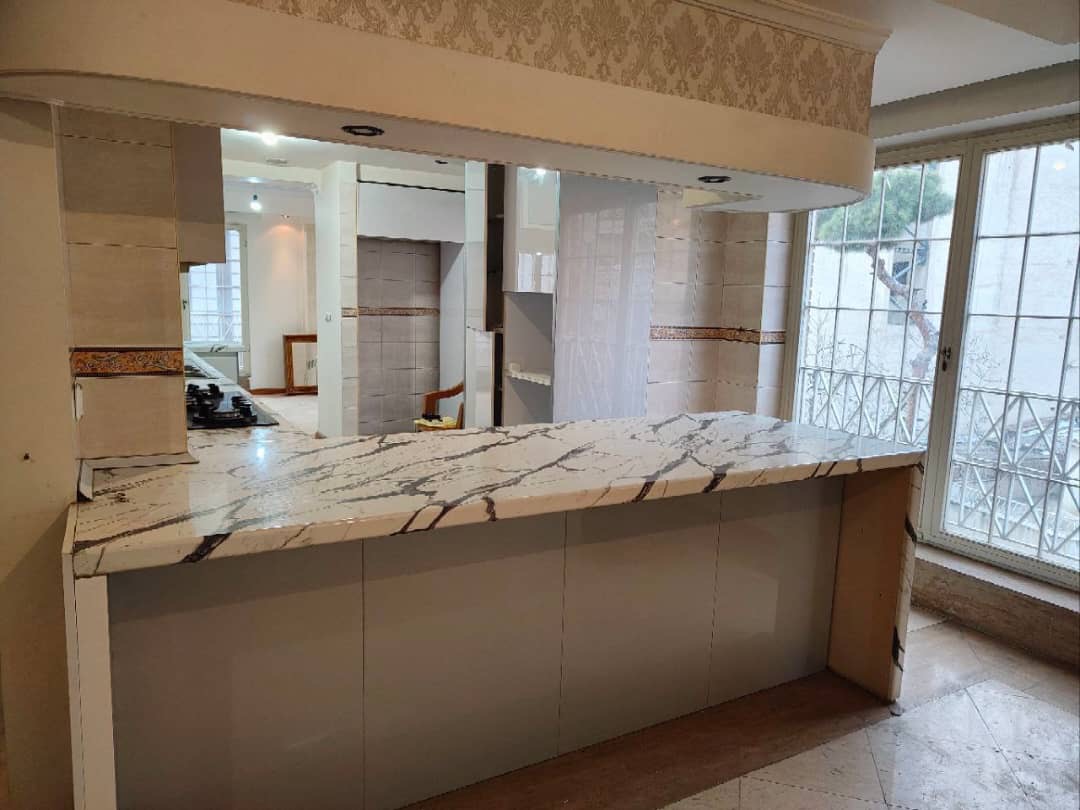 فروش آپارتمان 160 متر اندرزگو 4 پارکینگ سندی