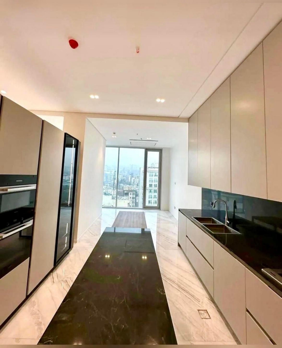 فروش آپارتمان 233 متر نیاوران لوکیشن عالی