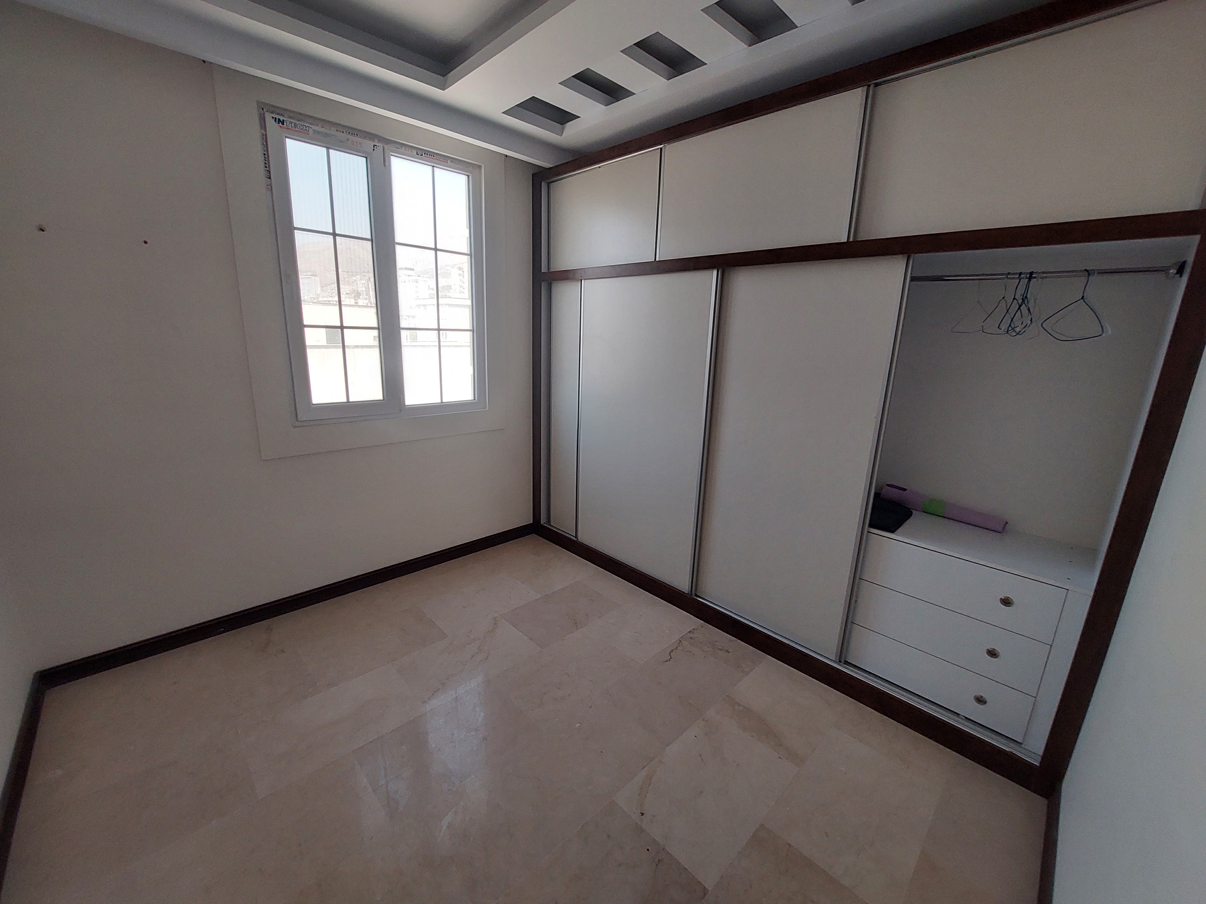 اجاره آپارتمان 180 متر آجودانیه