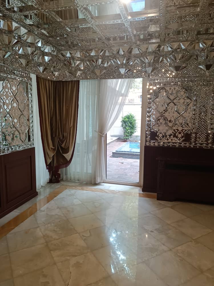 اجاره دربستی 1300 متری نیاوران