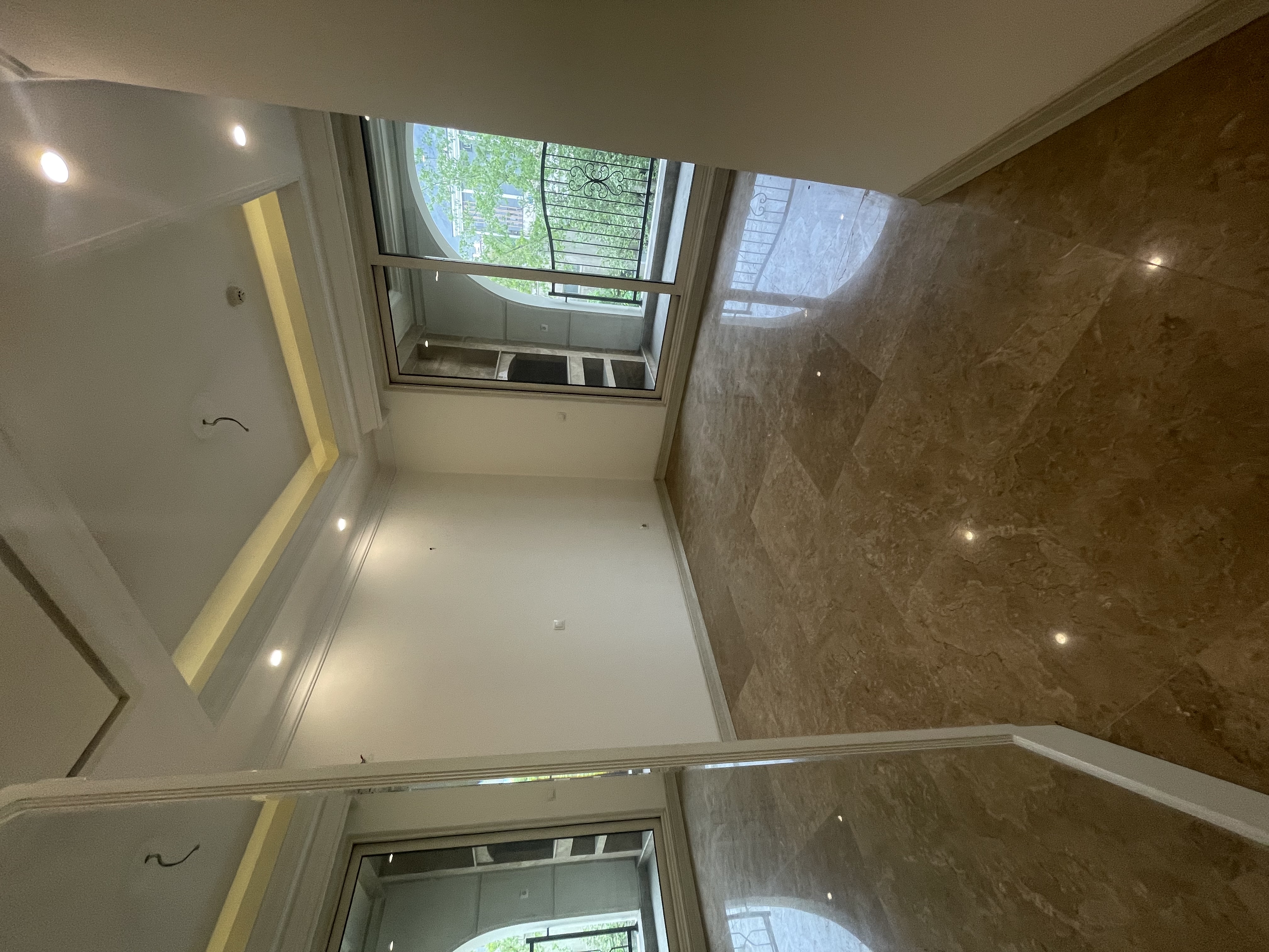 اجاره آپارتمان 120 متر 2 خواب 15 متر تراس قابل چیدمان تاپ لوکیشن