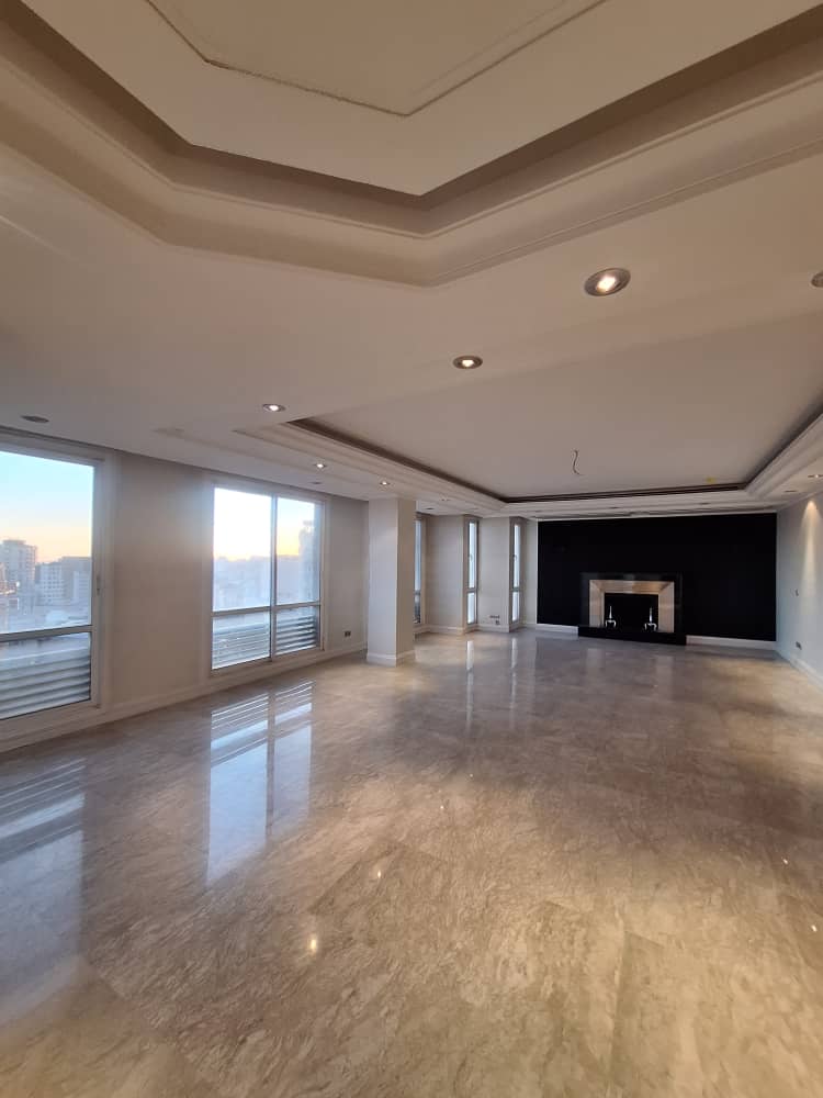 اجاره اپارتمان 340متر نیاوران 4 خواب ویودار فول  مشاعات