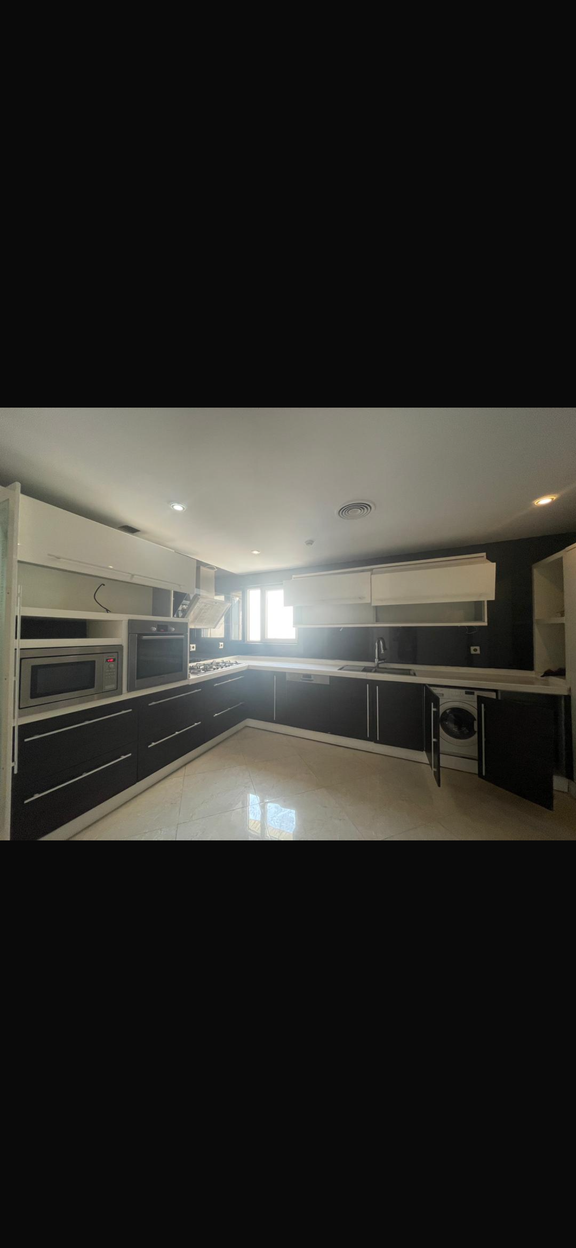 اجاره آپارتمان  230 متر فرمانیه  3 خواب