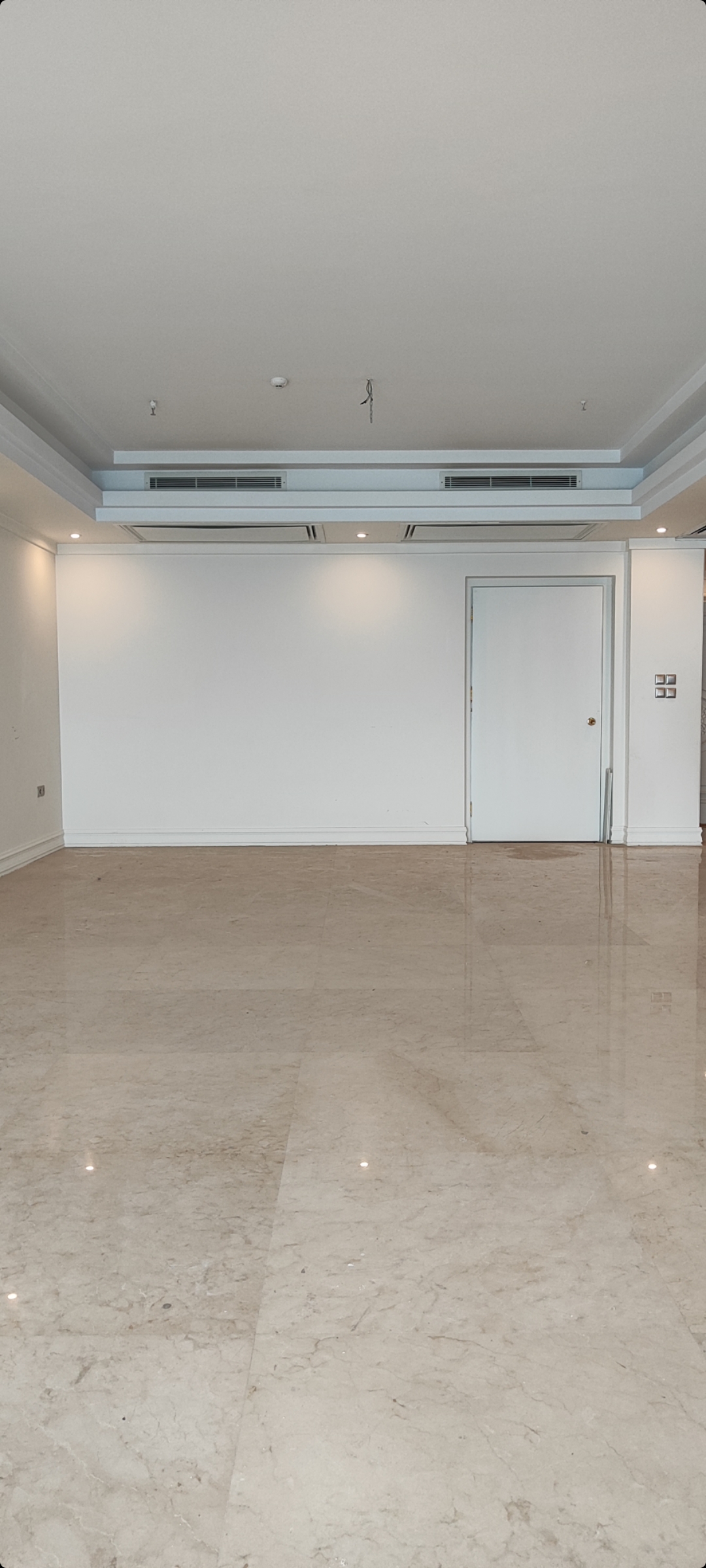 فروش آپارتمان217 متر دسترسی عالی تراس لوکیشن دید و ویو