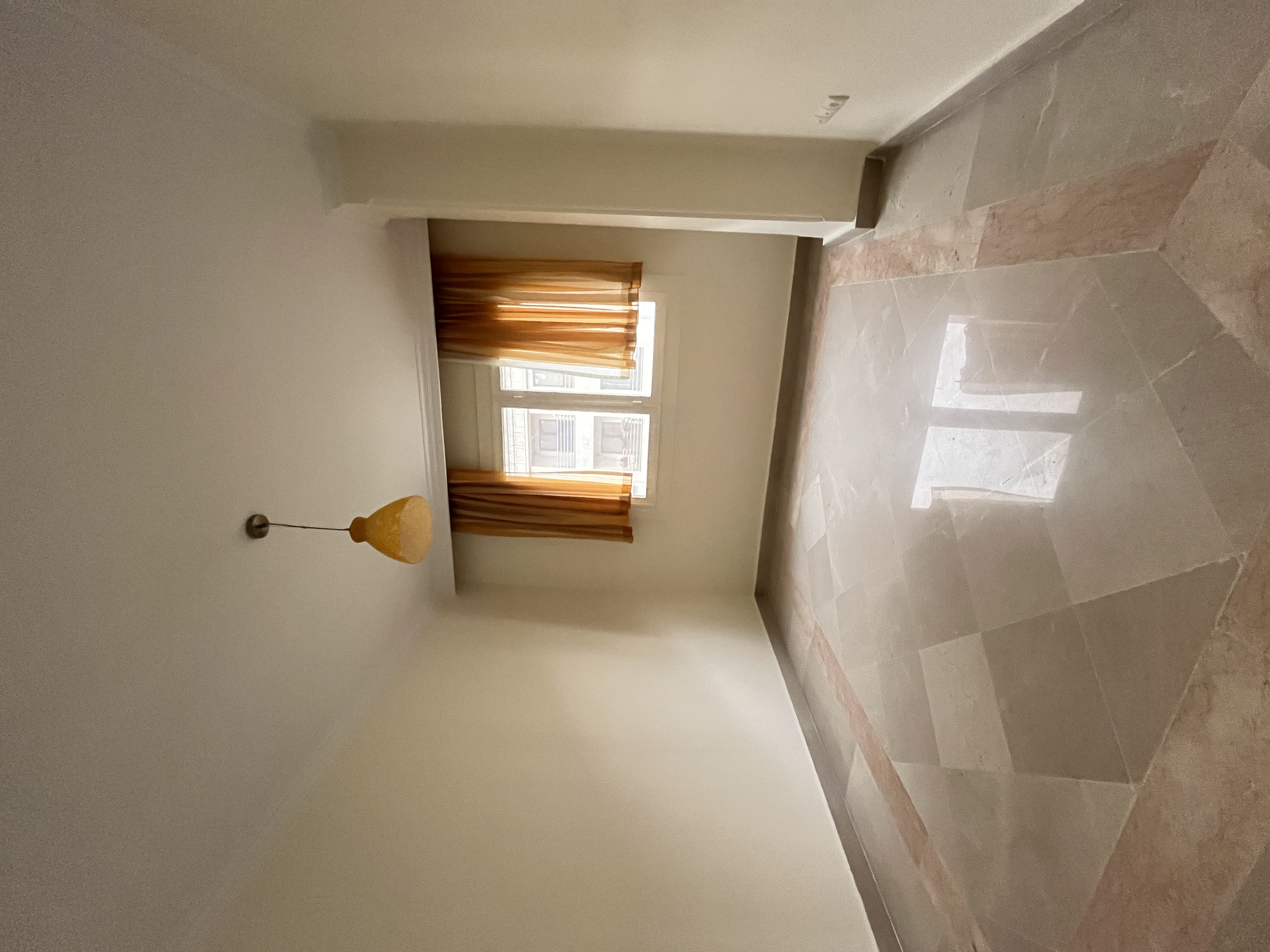 فروش آپارتمان 200 متر چیذر بازسازی شده