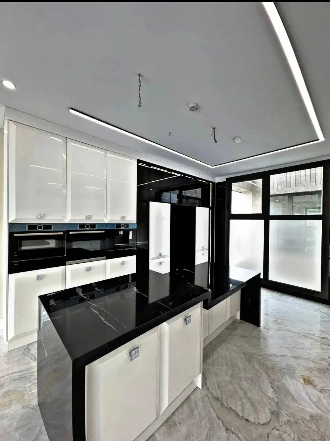 فروش آپارتمان 250 متر دروس وارسته فول مشاعات هتلینگ