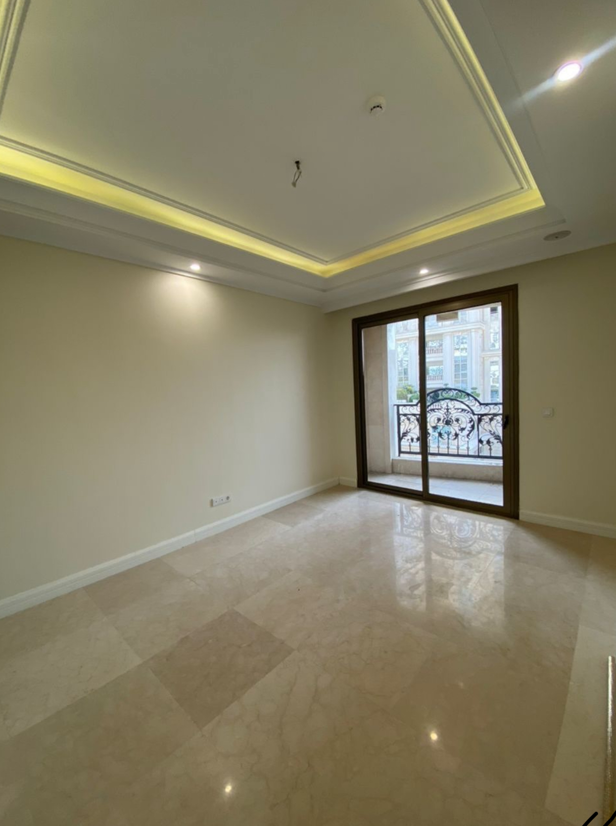 فروش آپارتمان 211 متر دیباجی