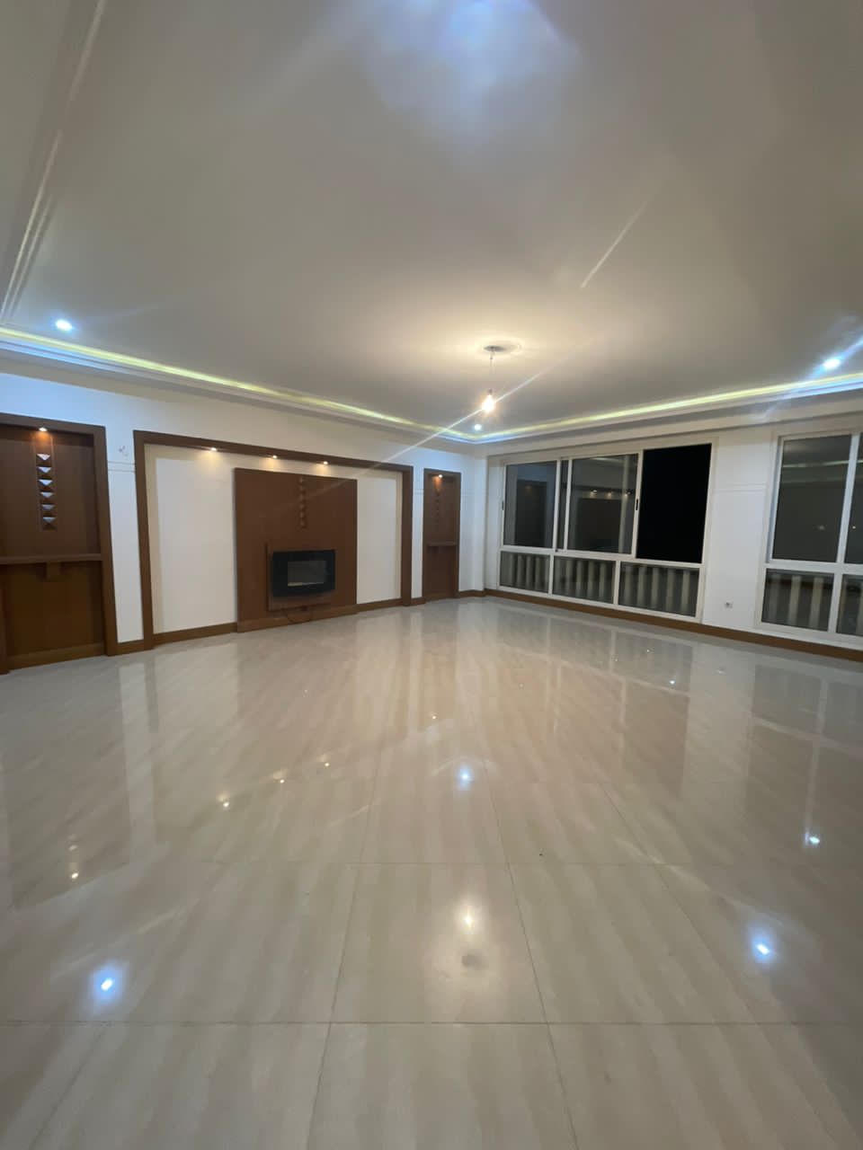 فروش آپارتمان 120متر فرمانیه فول امکانات