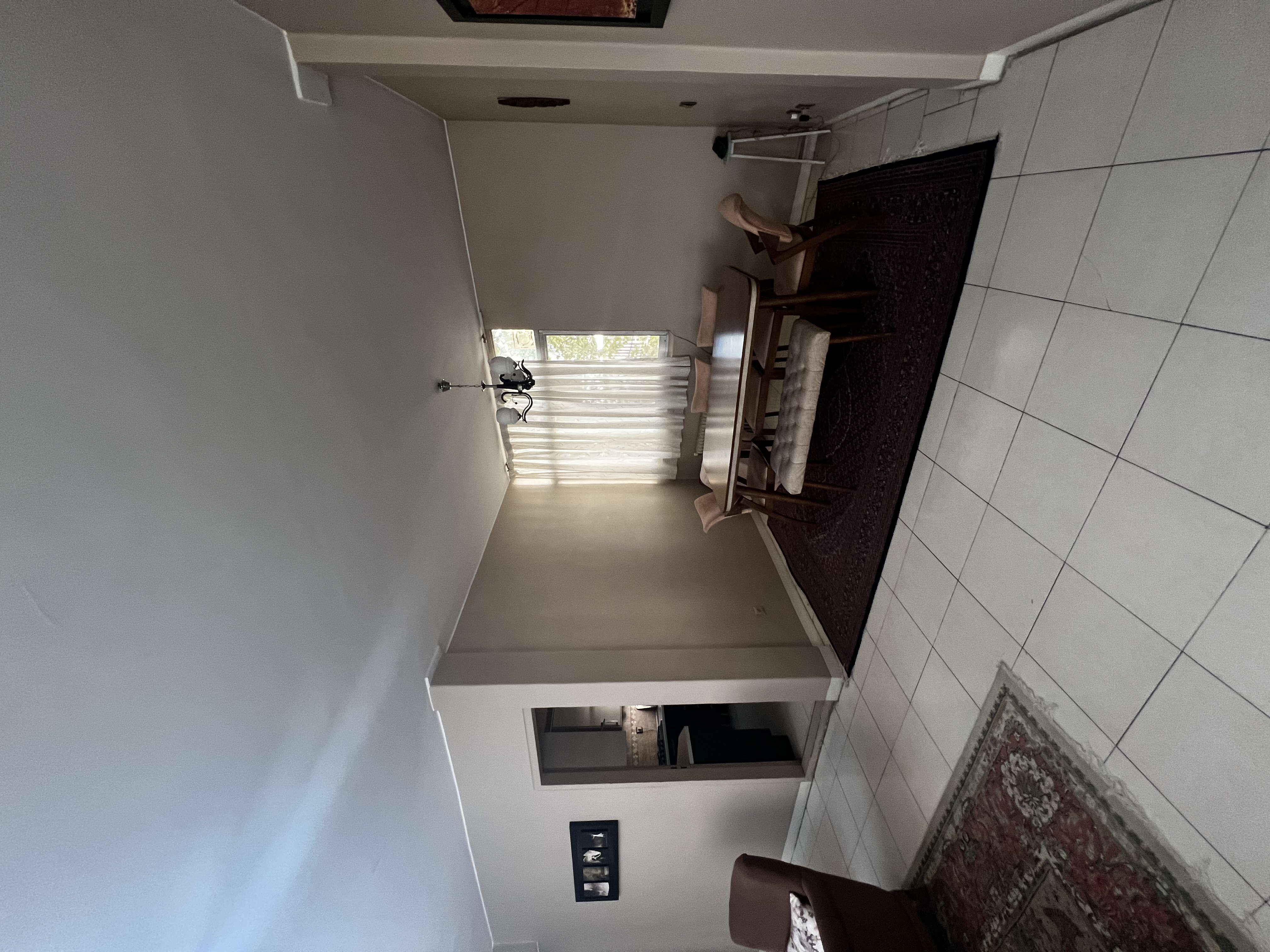 فروش 125 متر آپارتمان قیطریه غرق نور مستقیم از حیاط