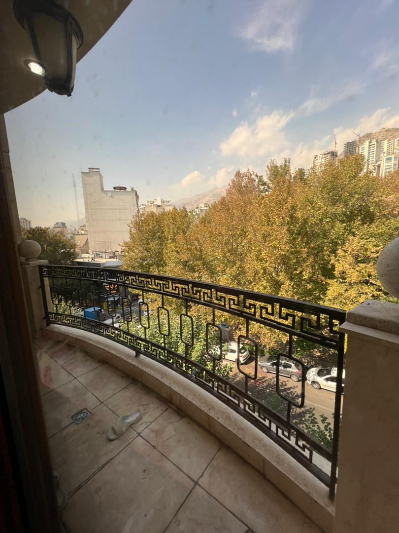 اپارتمان165متری سه خواب تاپ لوکیشن