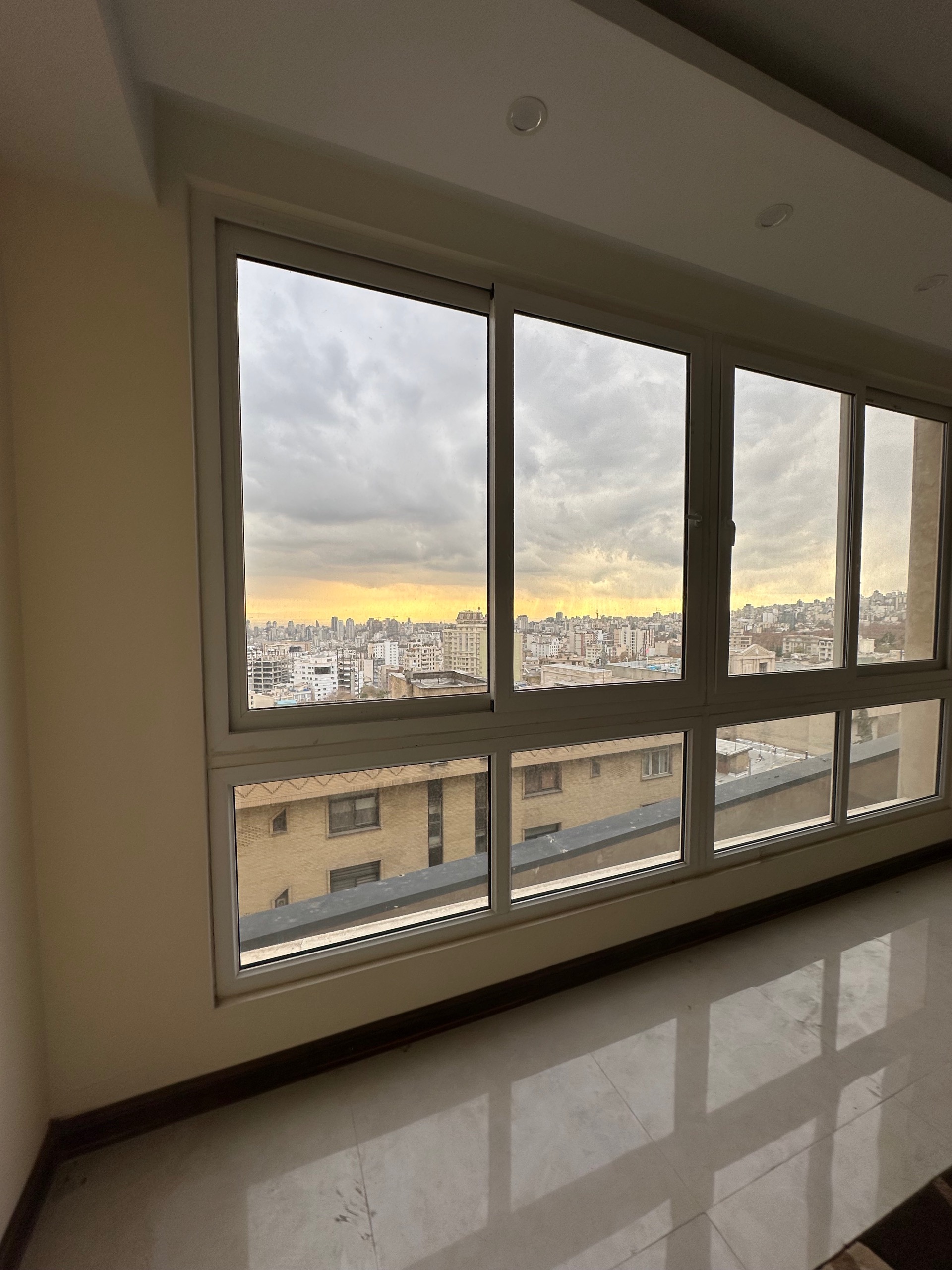 اجاره آپارتمان 125متر نیاوران  تراس کاربردی