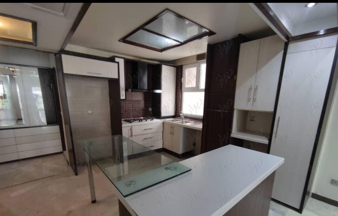 فروش آپارتمان 95 متر کیکاووس غرق در نور