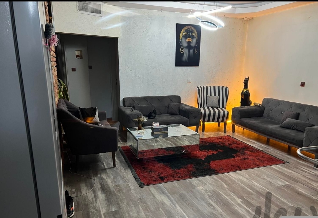 فروش آپارتمان 70 متر دولت قلهک خوش نقشه