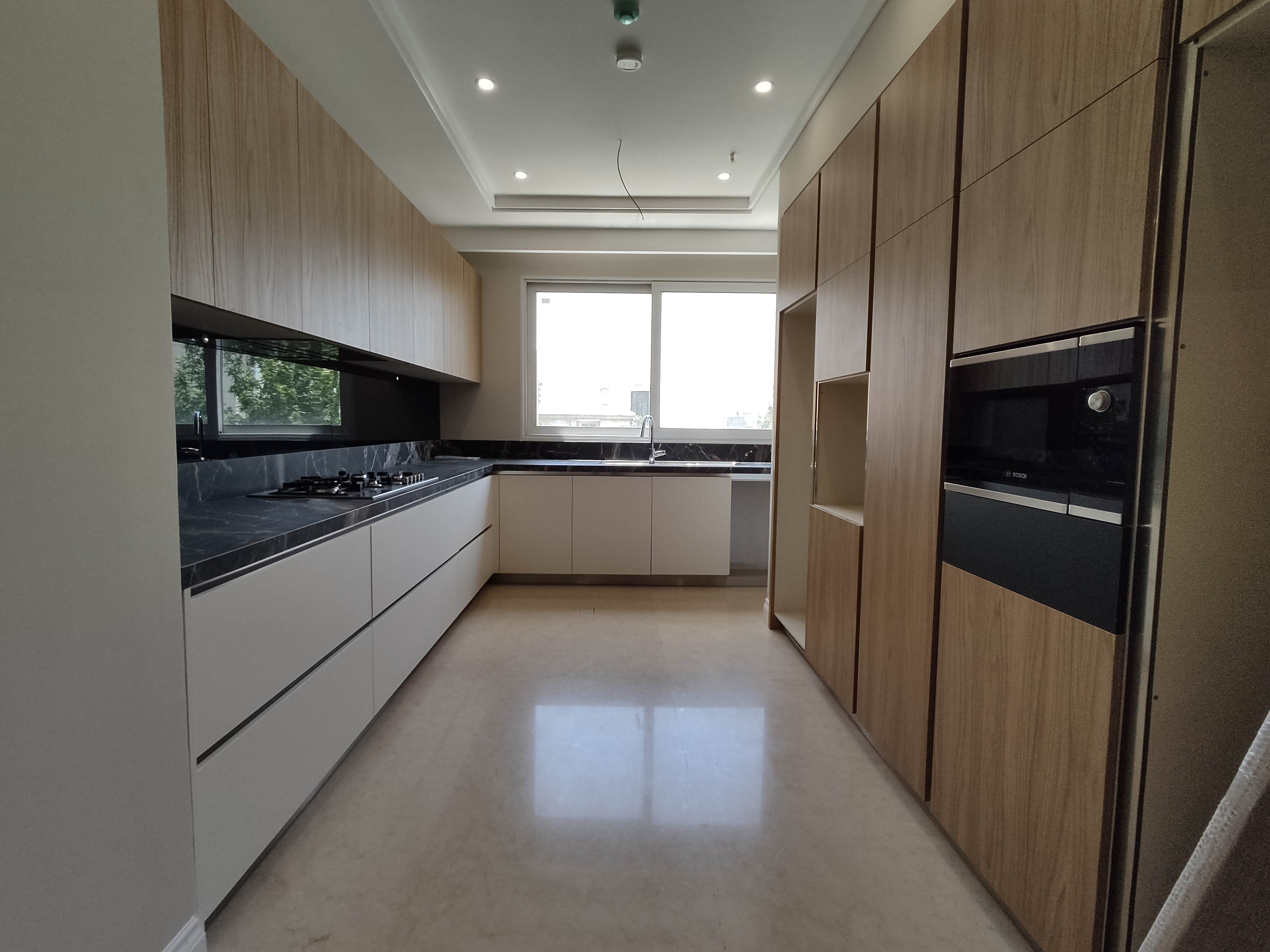 فروش آپارتمان 130 متری 3 خواب در نیاوران