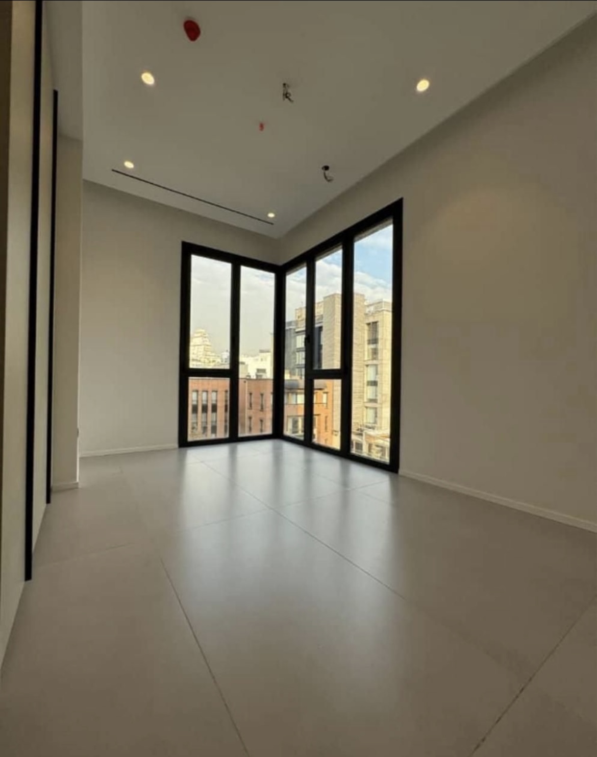 آپارتمان 130 متر مدرن فرمانیه