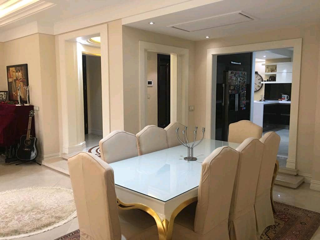 اجاره آپارتمان 230متر فرمانیه شرقی