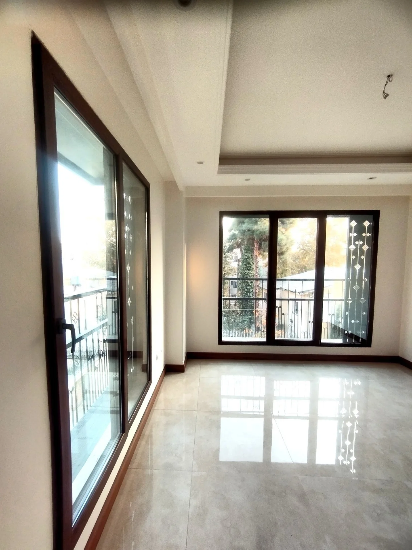 فروش آپارتمان 150 متر دروس یخچال فول 2 پارکینگ سندی