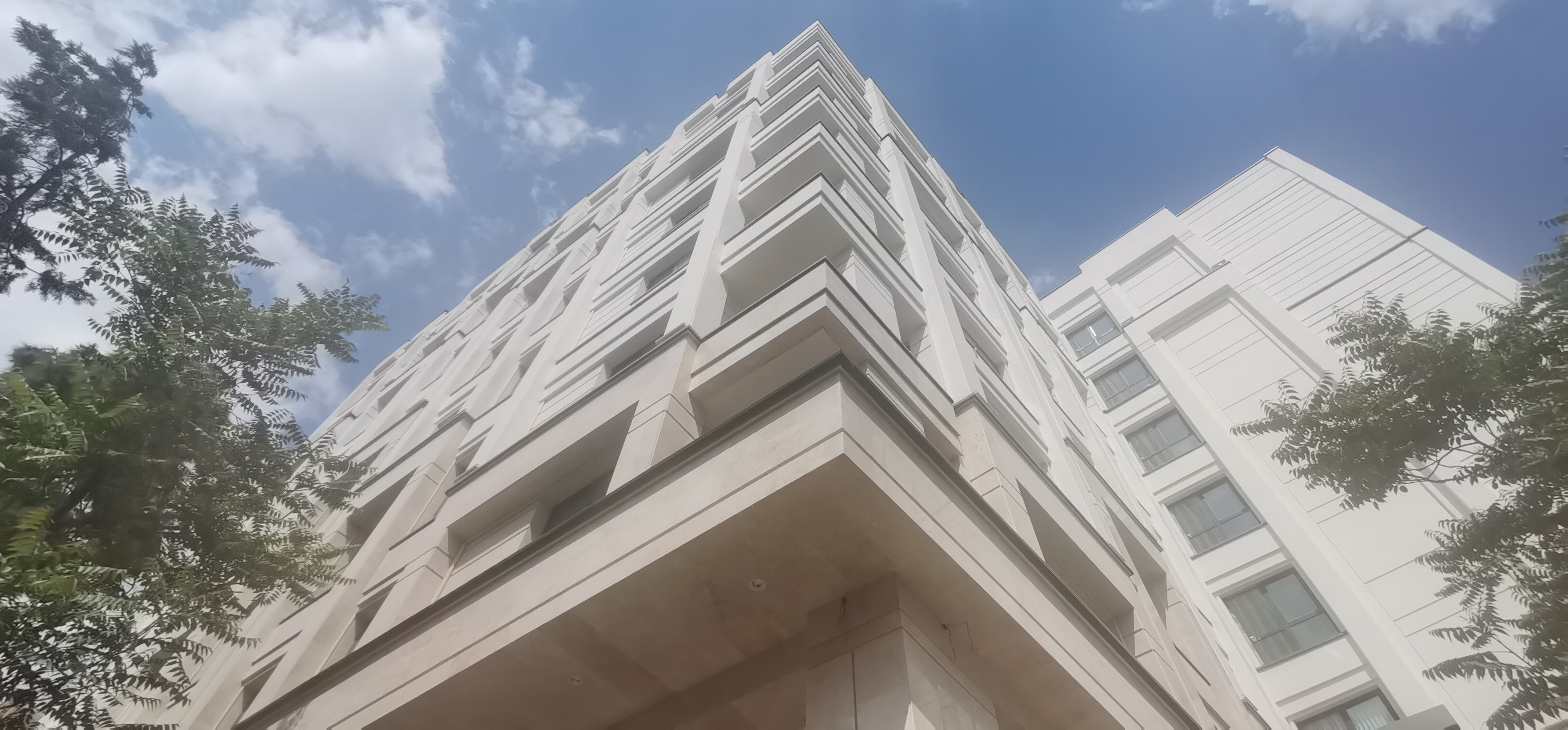 اجاره اپارتمان 185متر فرمانیه 3خواب مستر فول مشاعات