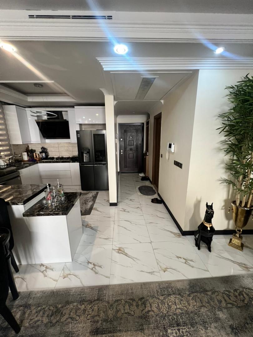 فروش آپارتمان 90 متر فرمانیه 2 خواب