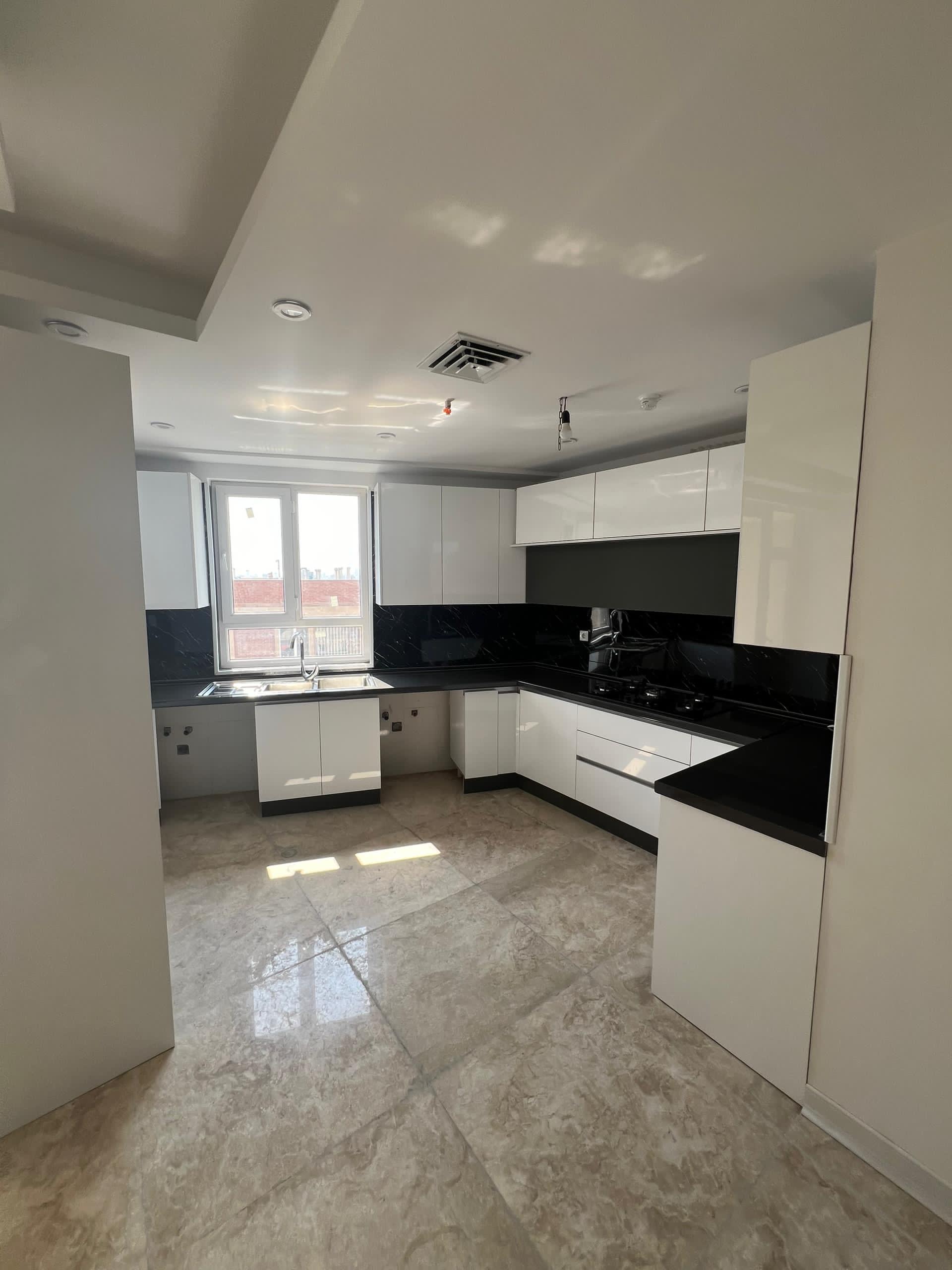 فروش آپارتمان 160 متر دیباجی جنوبی کلید نخورده