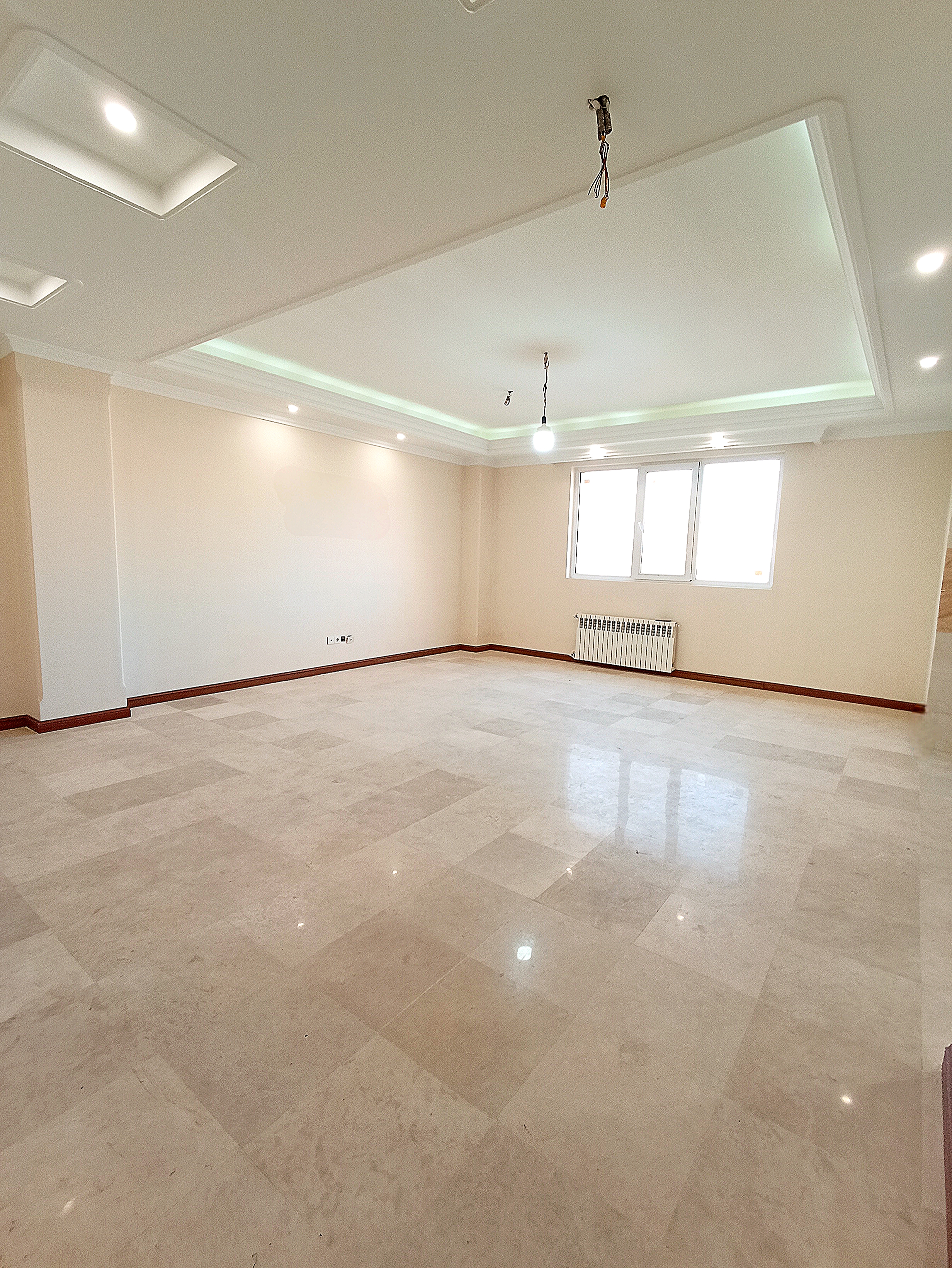 رهن و اجاره آپارتمان 110 متری 2 خواب نارمک تاپ لوکیشن