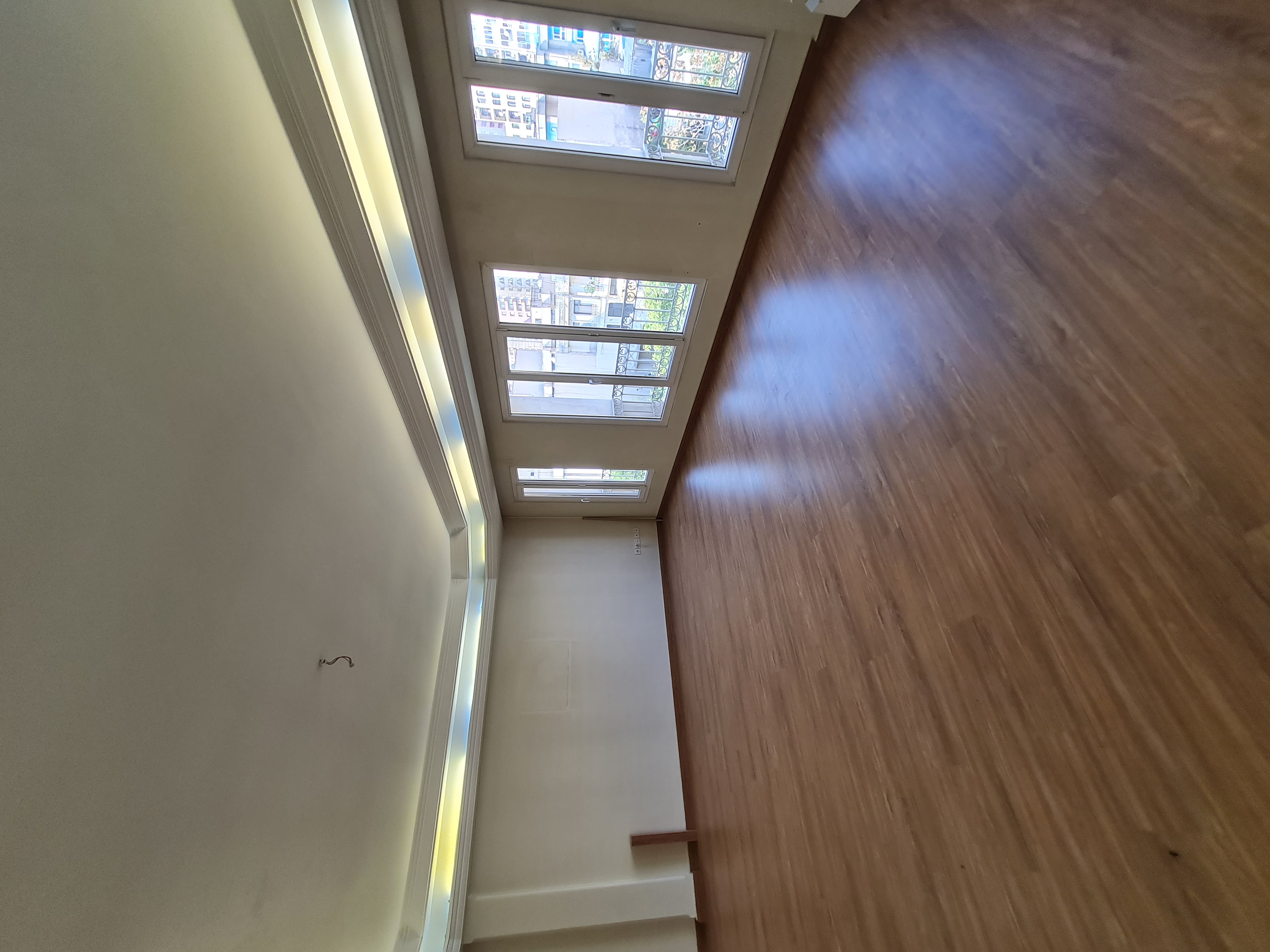 فروش آپارتمان 95 متر تاپ لوکیشن کیکاووس