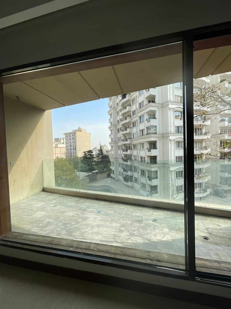 فروش آپارتمان 214متر فرمانیه شرقی فول مشاعات