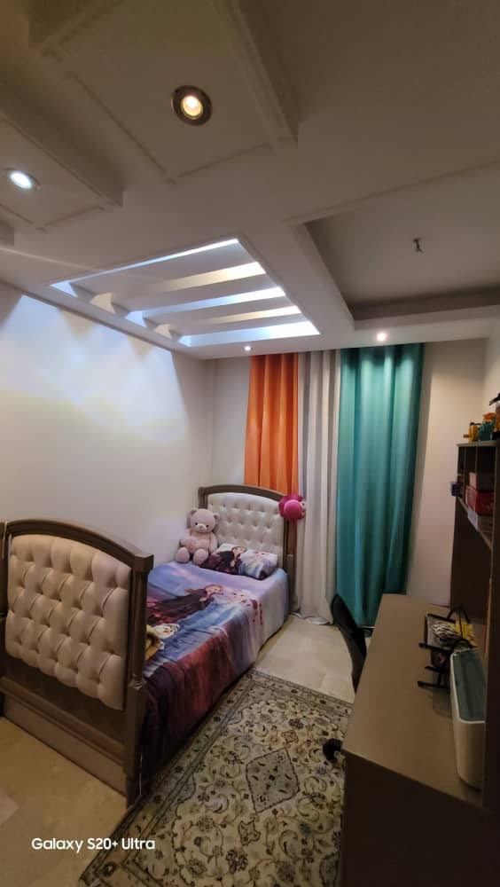 فروش آپارتمان 88متر 2خواب اختیاریه بسیار خوش نقشه غرق در نور آفتاب