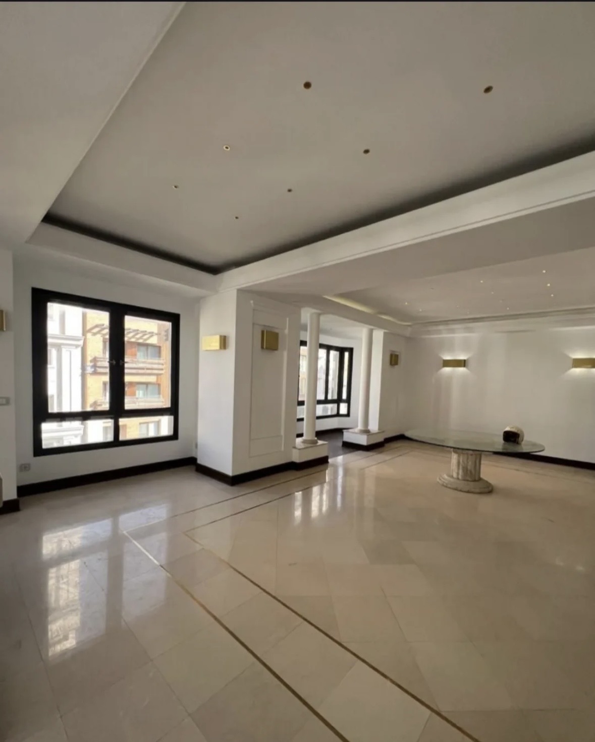 واحد 3خوابه لوکیشن دنج دو پارکینگ باکس