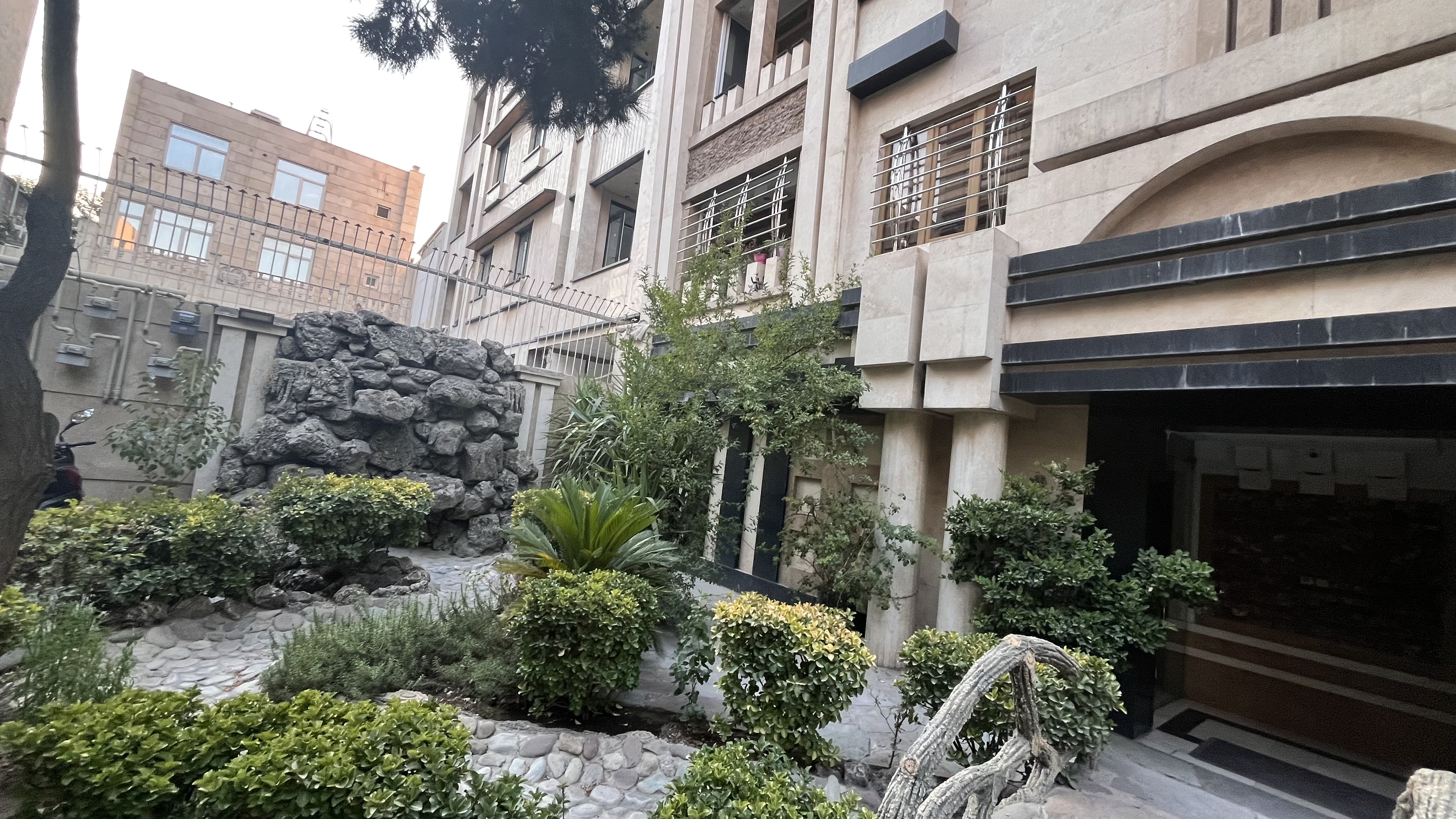 اجاره آپارتمان 105متر نارمک فول امکانات