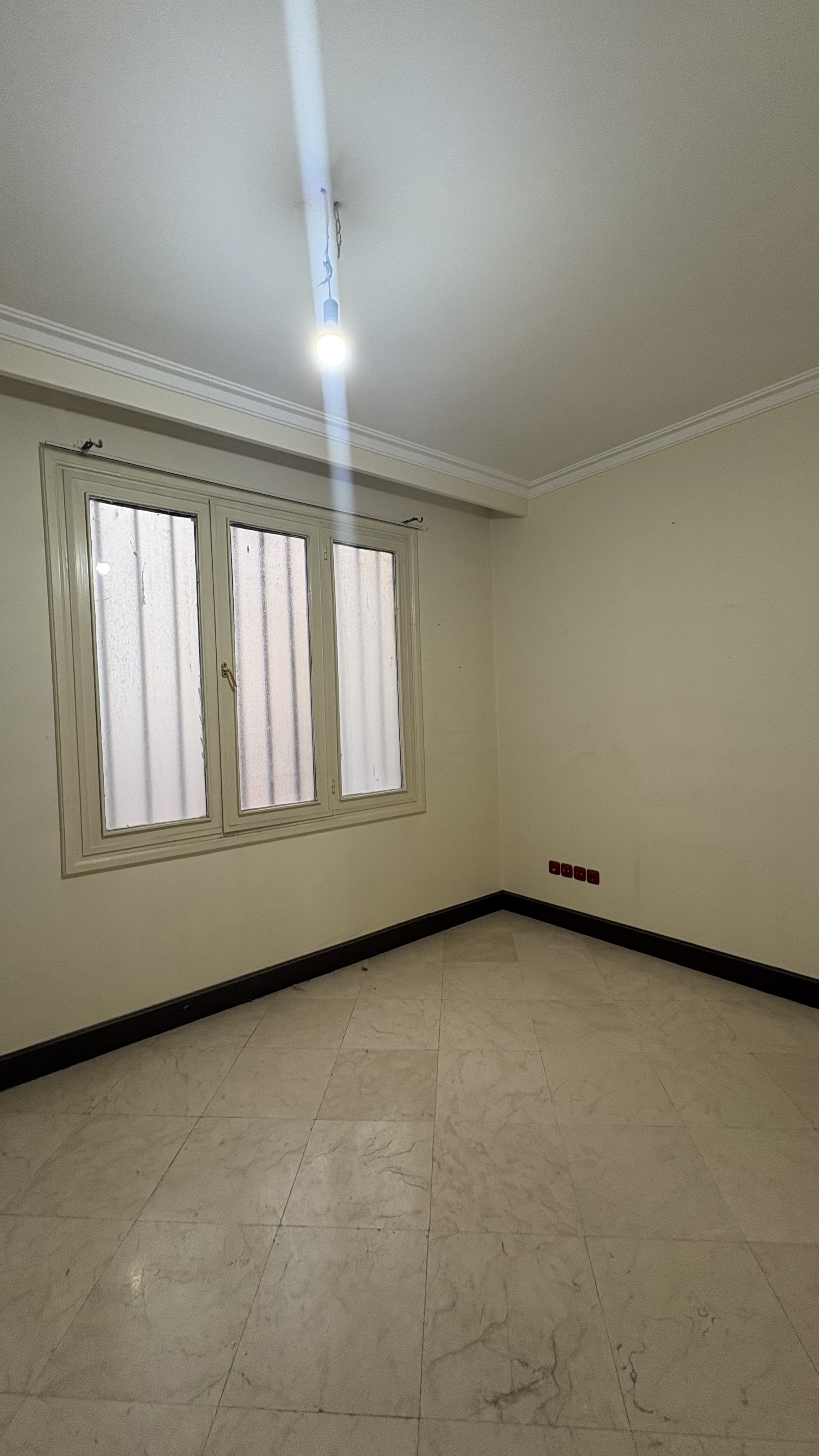 فروش آپارتمان 130 متر فرمانیه 3خواب تک‌واحدی