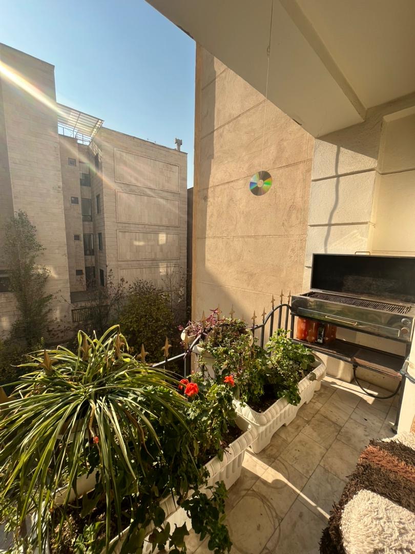 فروش آپارتمان240متری 4خواب نیاوران