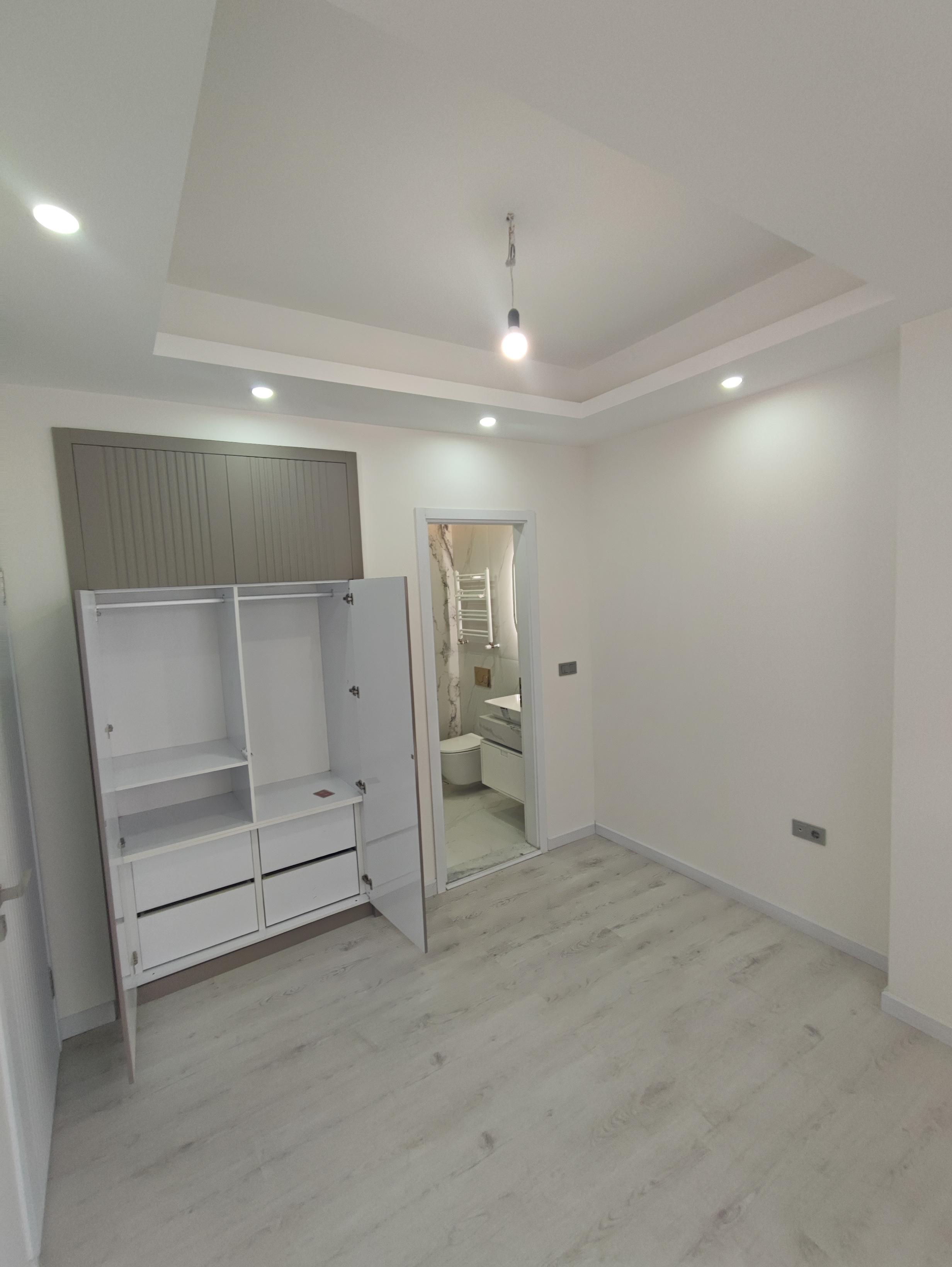 فروش آپارتمان 125متر  نارمک 2پارکینگ