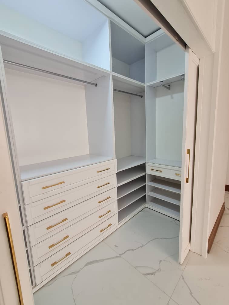 فروش آپارتمان 180 متر تاپ لوکیشن دروس