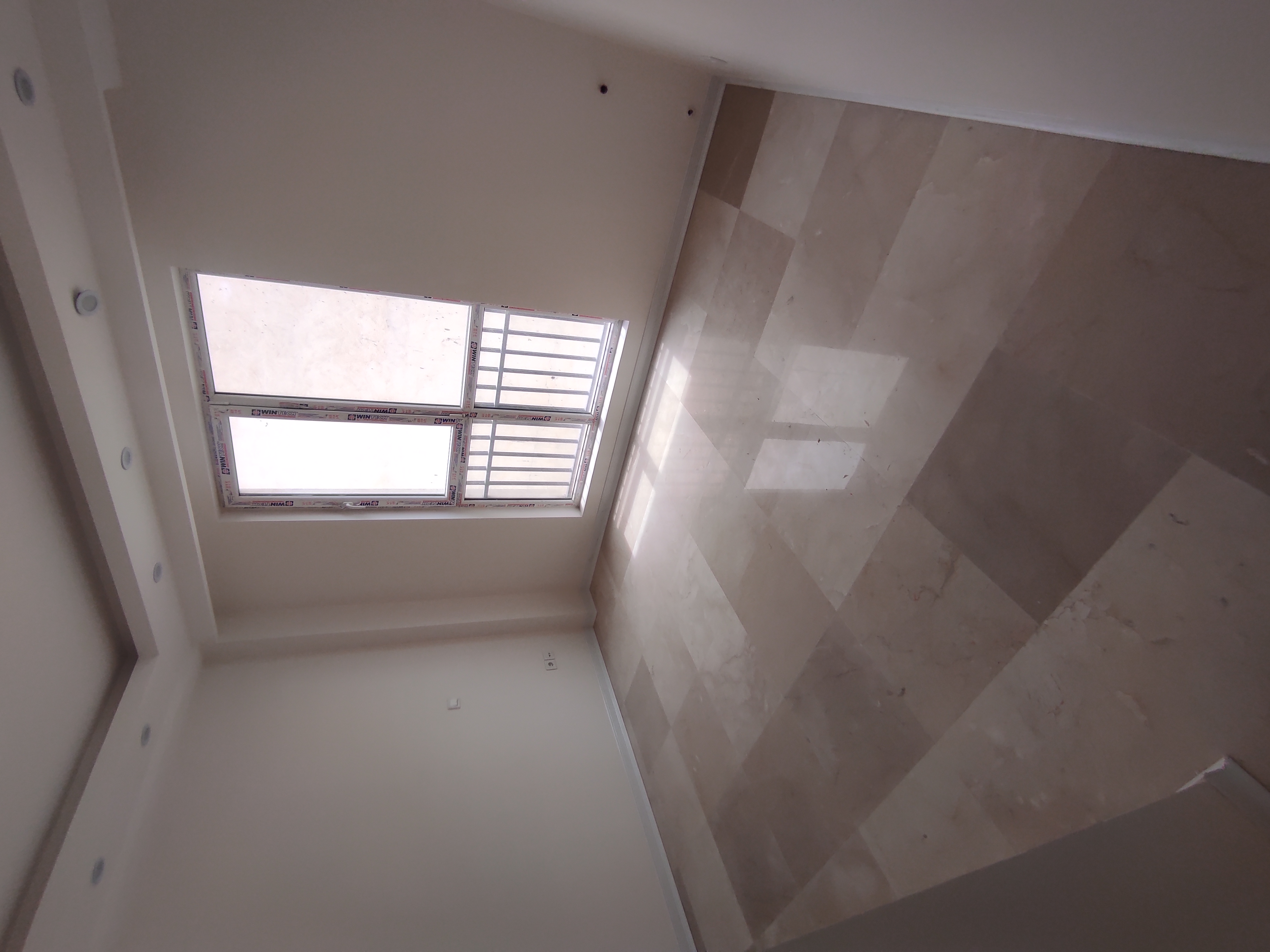 فروش آپارتمان 144متر مدائن اوج زیبایی و هنر در ساخت