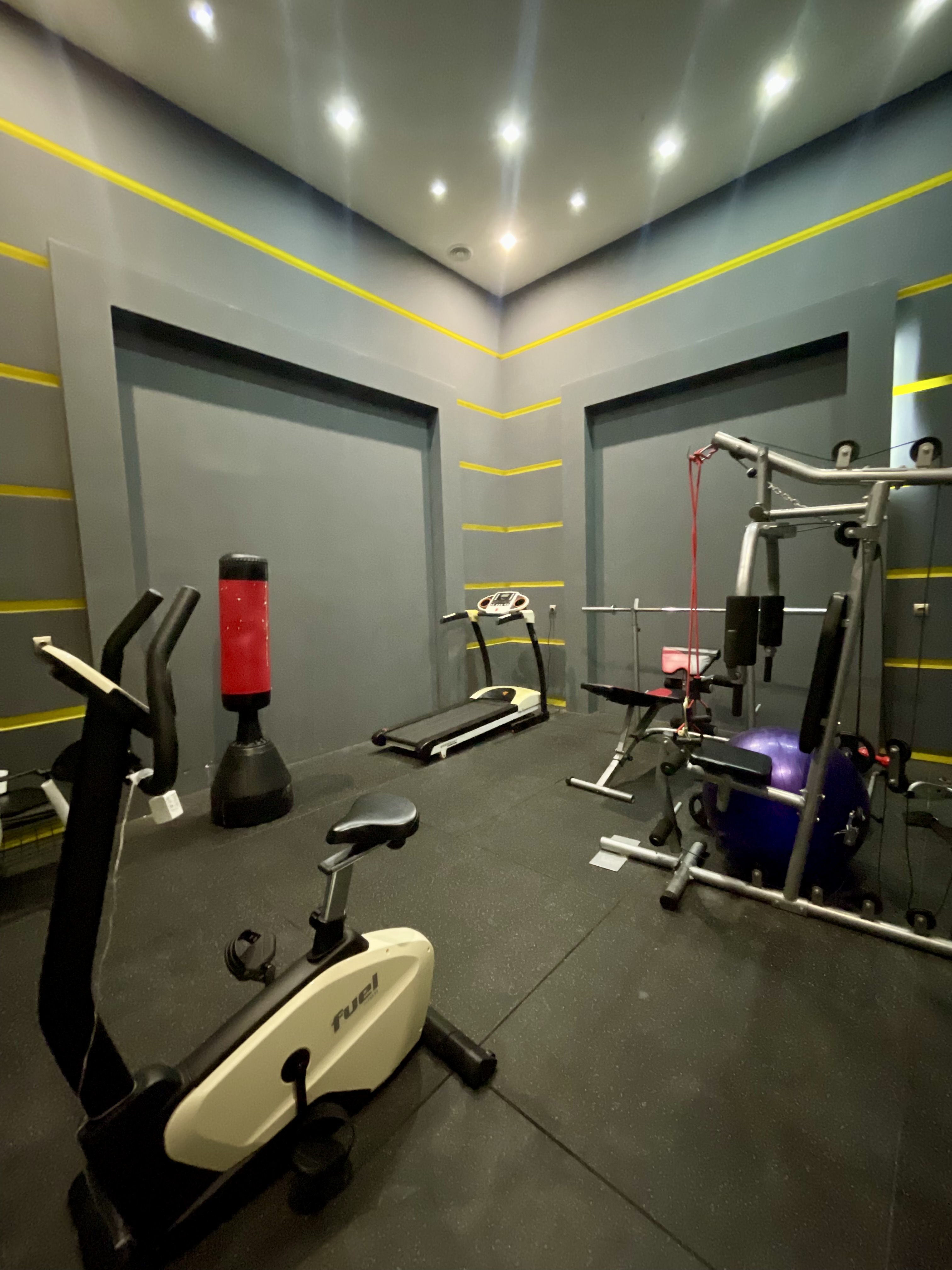 اجاره آپارتمان 330 متر فرشته