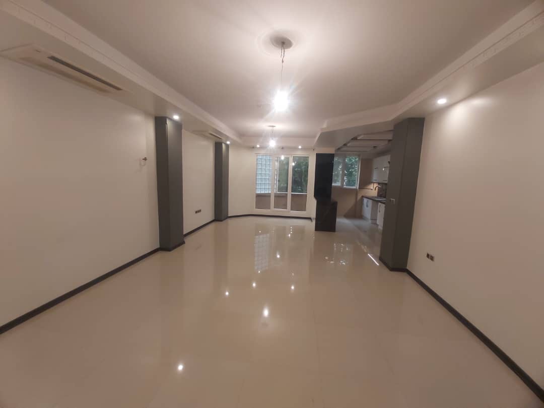 فروش آپارتمان 150 متر آپارتمان غرق در نور مستقیم