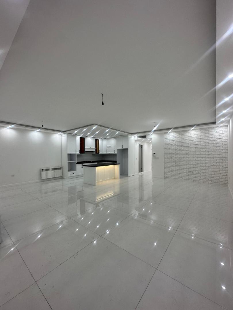 فروش آپارتمان 126 متر آجودانیه