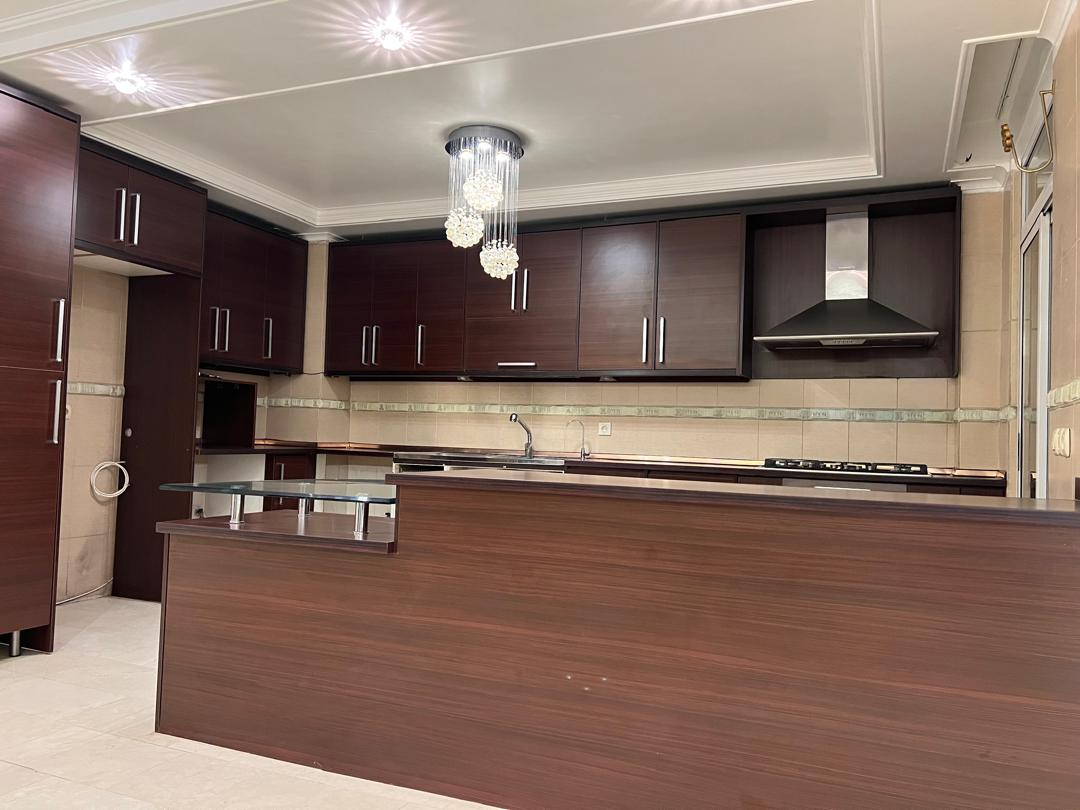 فروش آپارتمان 150متر فرمانیه تاپ لوكيشن