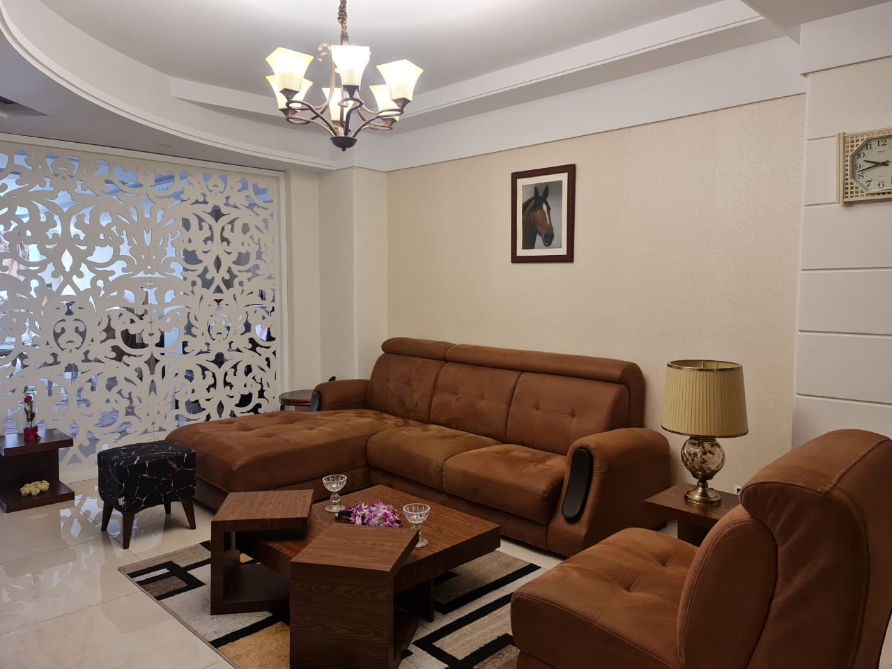 فروش آپارتمان در نیاوران فول مشاعات