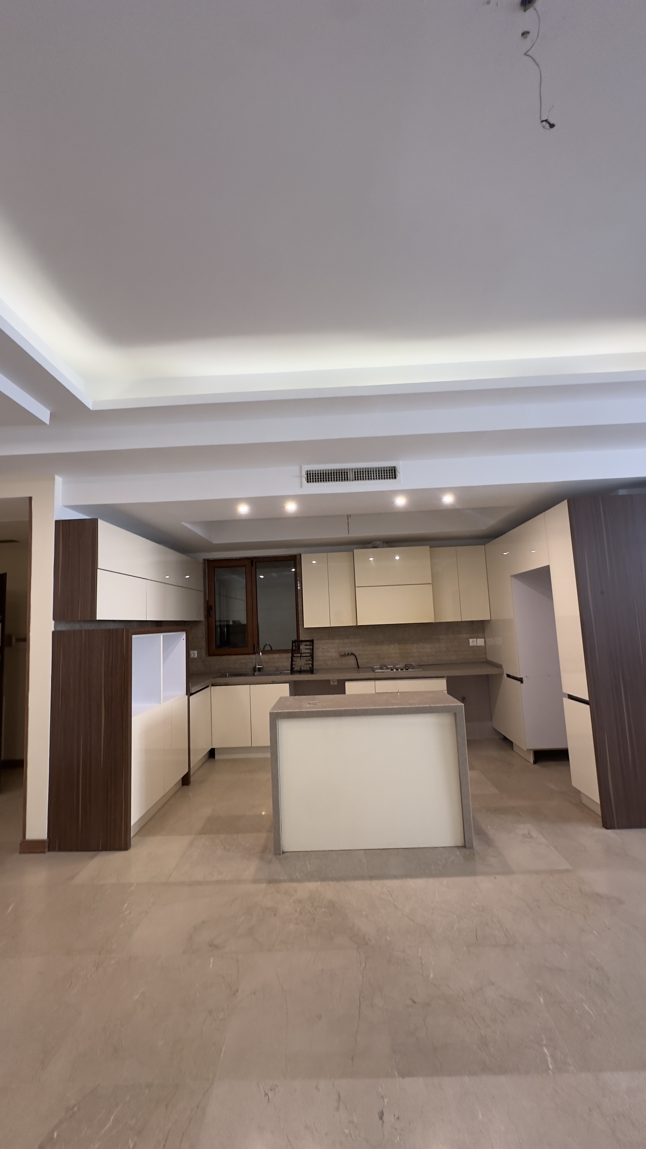 اجاره آپارتمان 200متر‌ فرمانیه 3 خواب