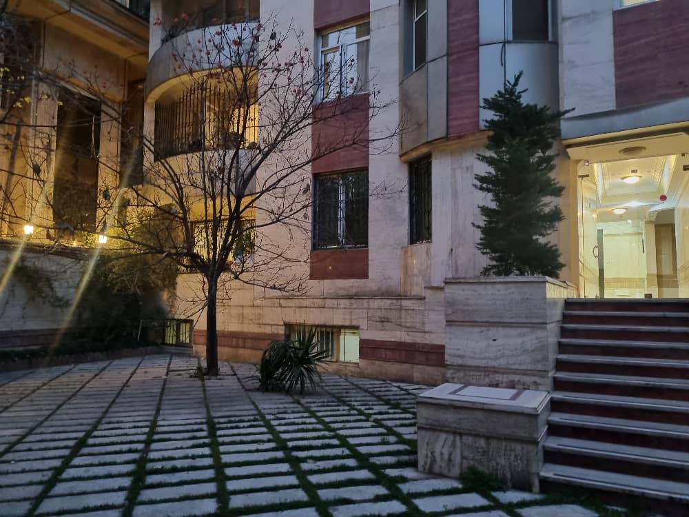 فروش آپارتمان 140 متر اندرزگو 2خواب