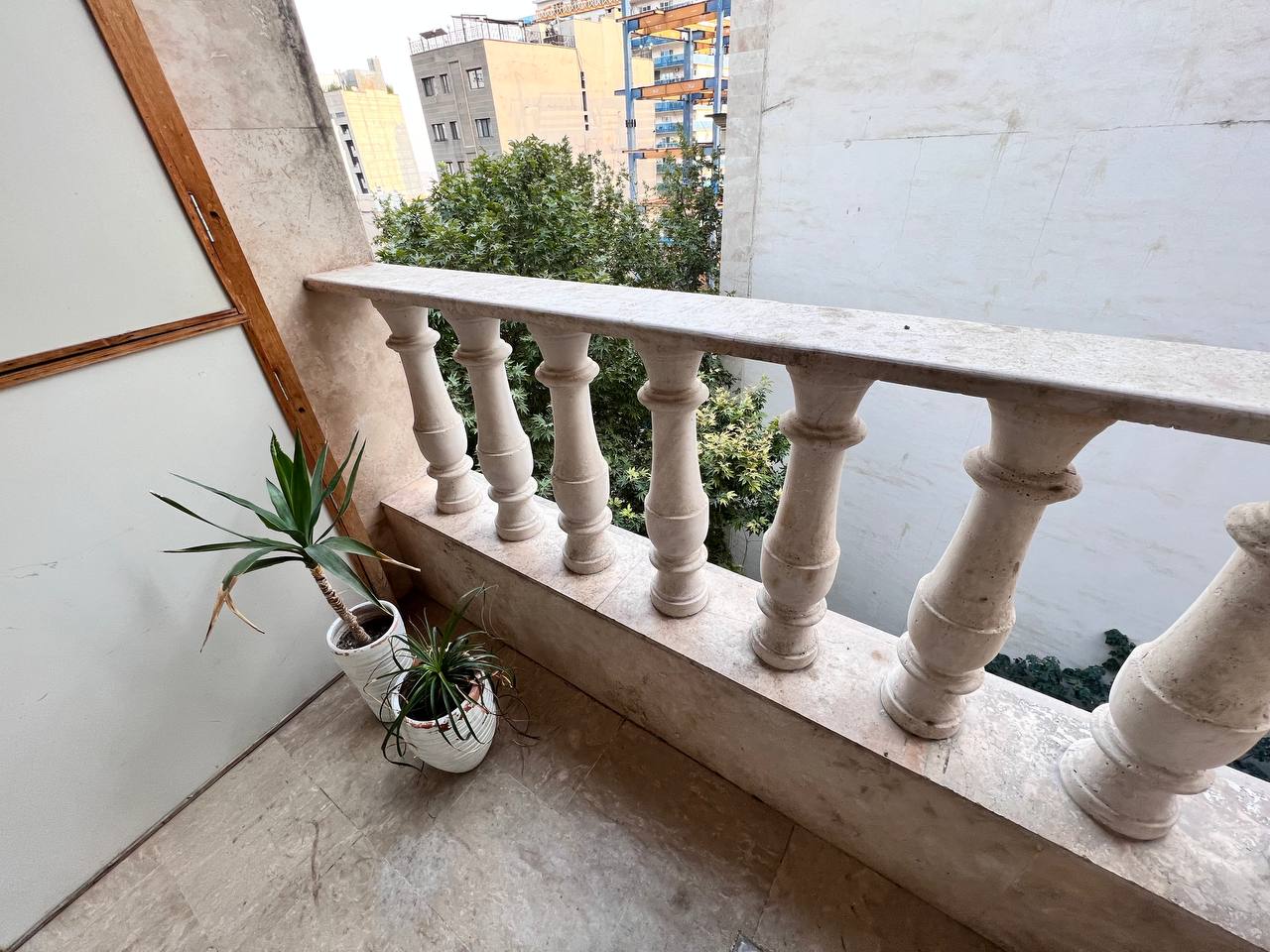 اجاره اپارتمان 170 متر  اقدسیه فول مشاعات