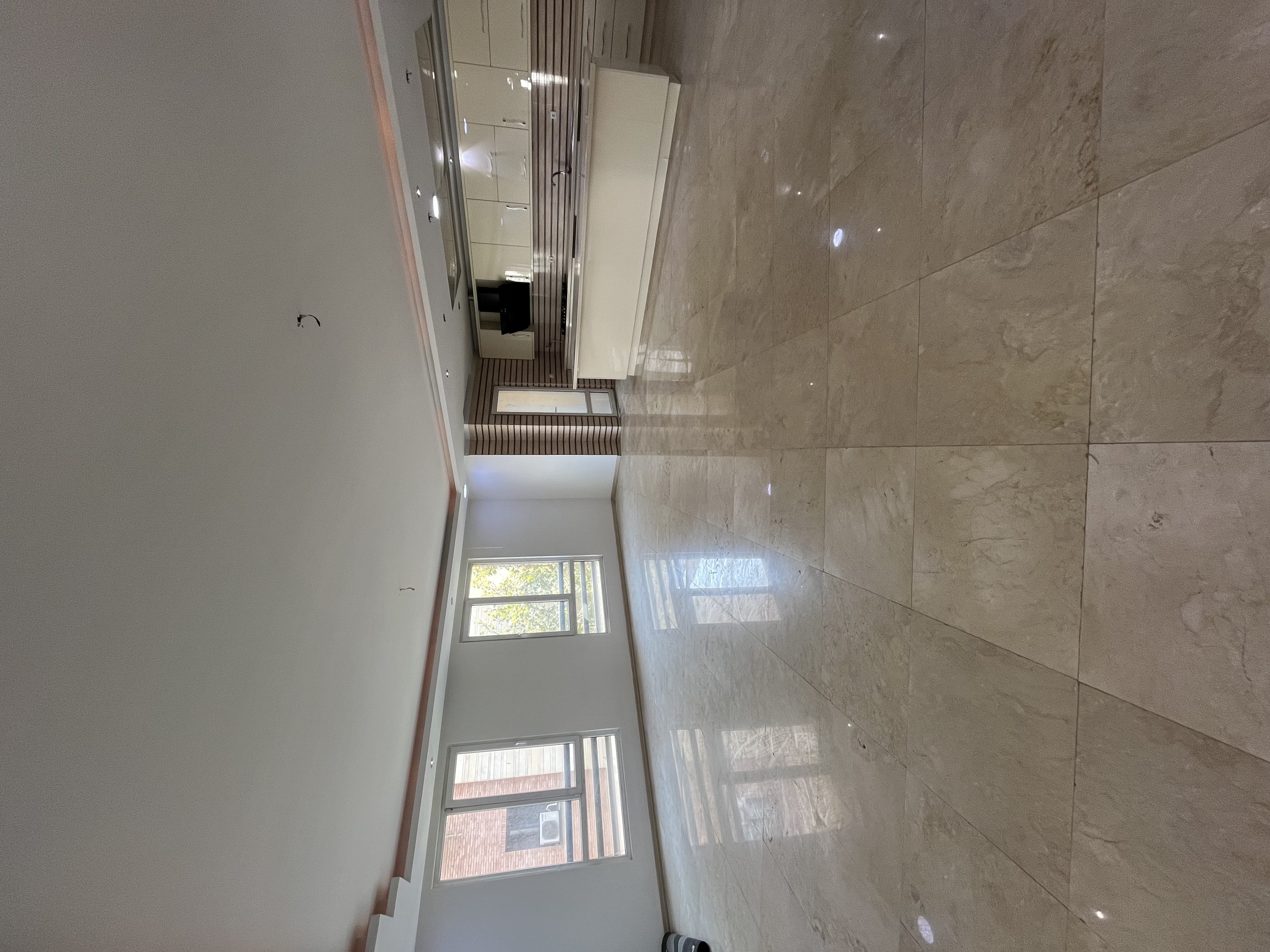 فروش آپارتمان 140 متر فرمانیه سه خواب 2 پارکینگ سندی
