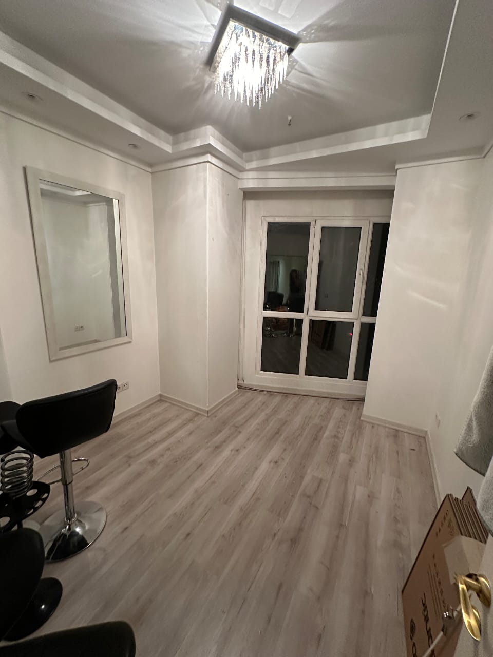 فروش آپارتمان 130 متر جهانتاب تاپ لوکیشن