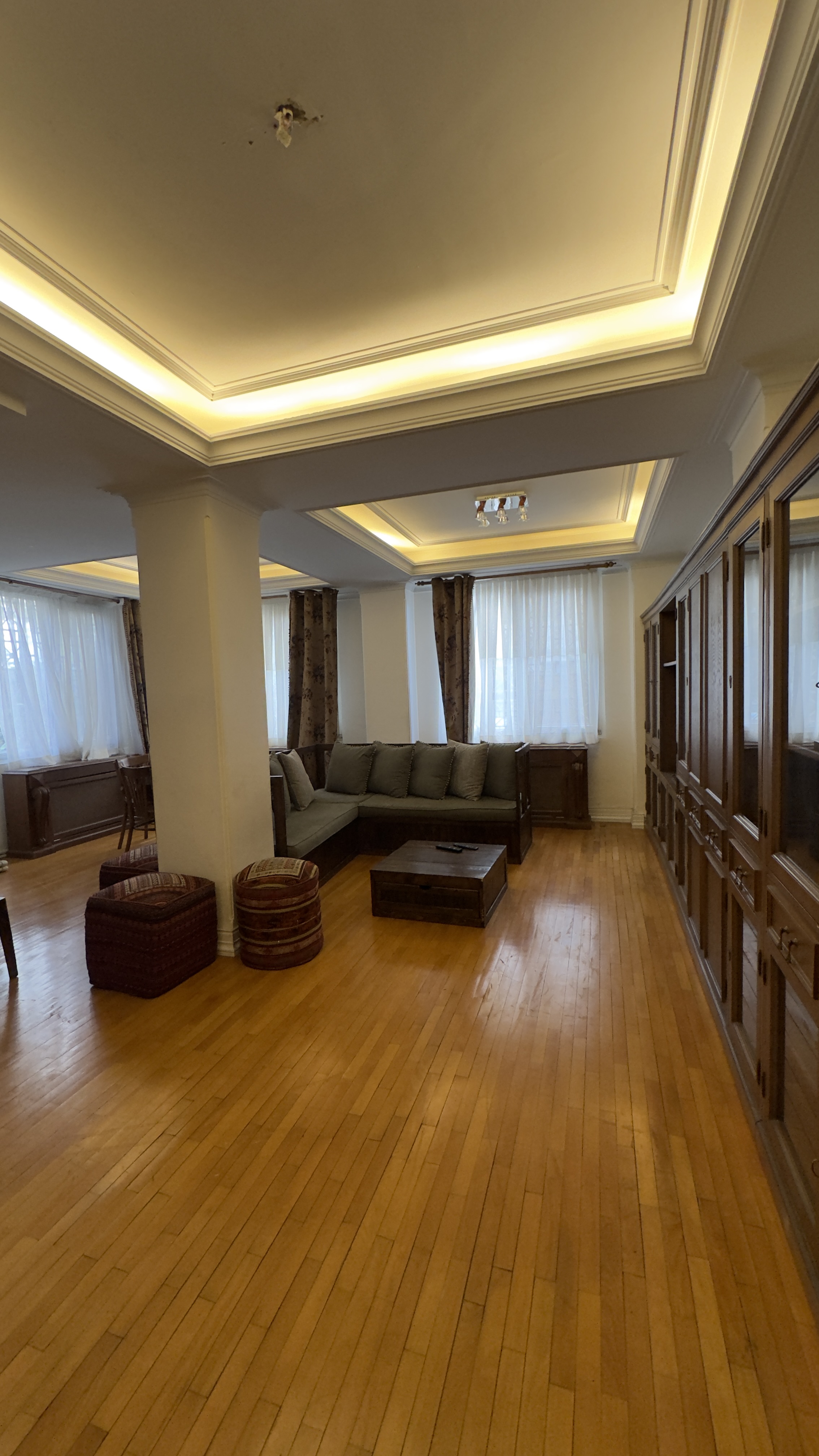 اجاره آپارتمان 90متر‌ فرمانیه 1خواب مستر‌