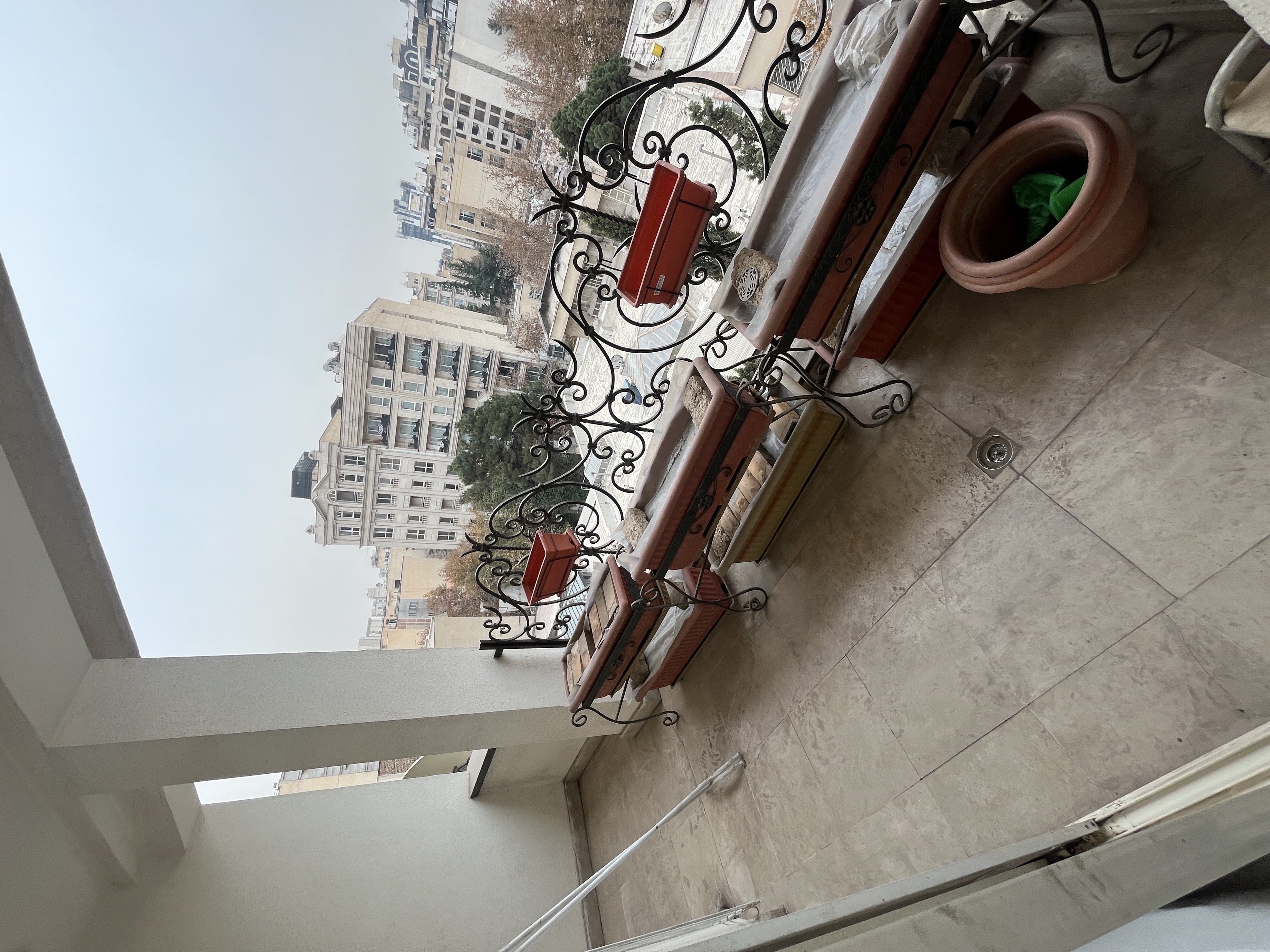 اجاره آپارتمان 170 متر کامرانیه ویو سفارت ایتالیا تراس قابل چیدمان