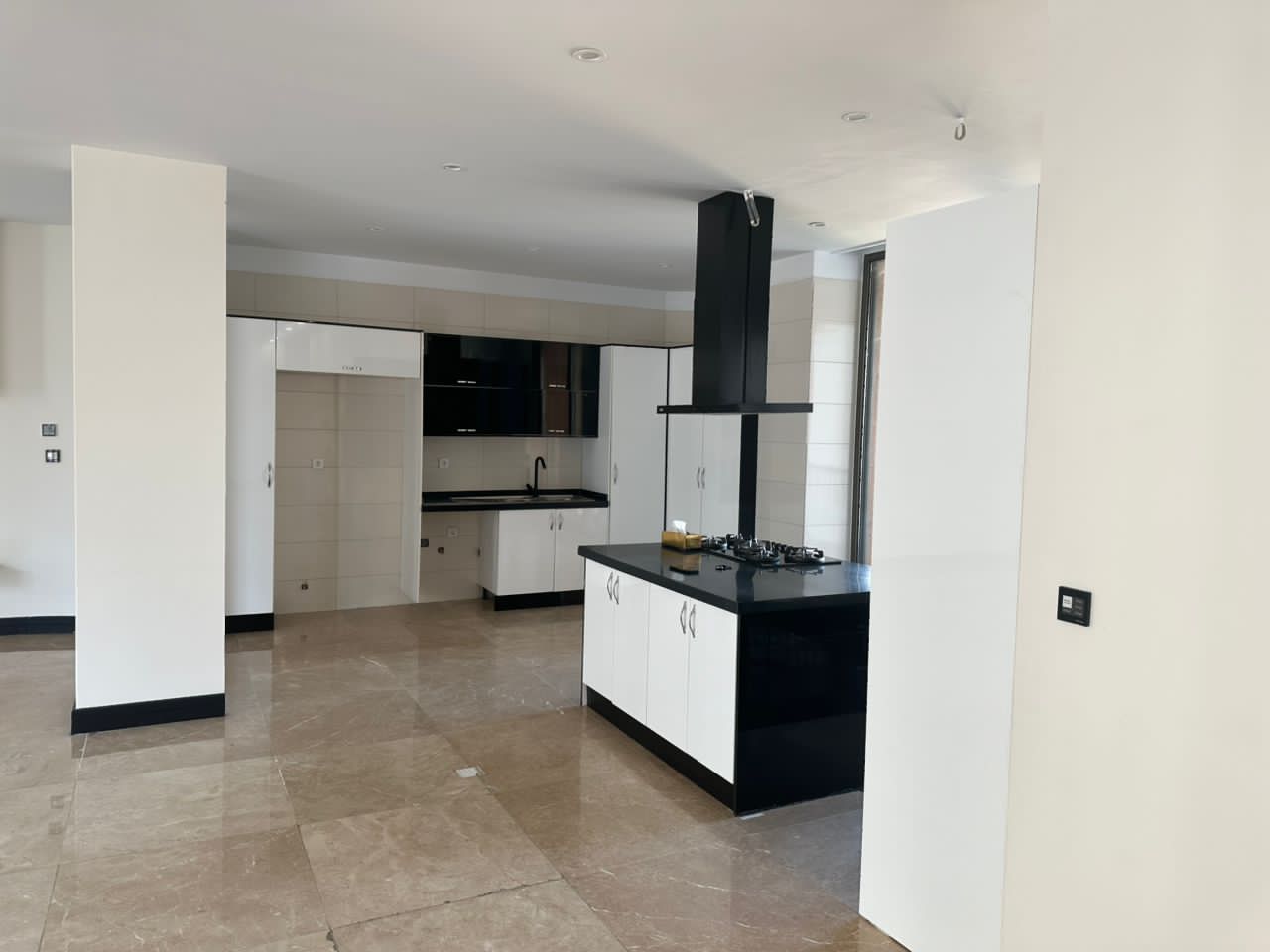 فروش آپارتمان 214 متر فرمانیه امنیت دسترسی تهاتر